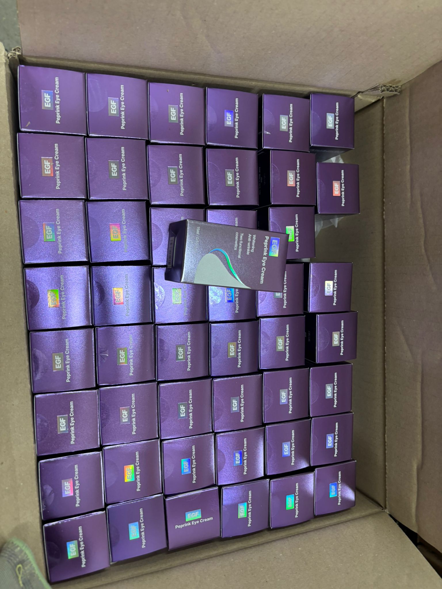 現貨供應商出貨。$68支。韓國RiRe高濃度EGF緊緻提升眼霜15ml