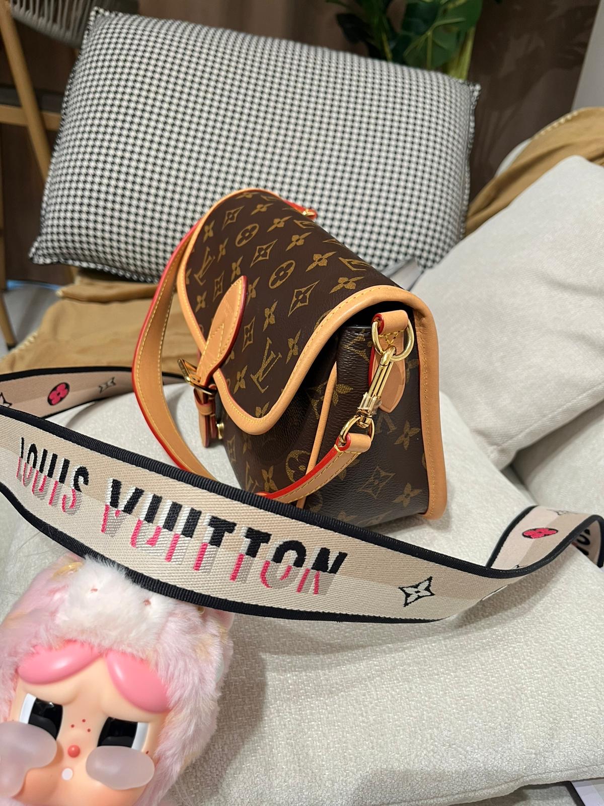 Lv Diane Monogram M45985 2Way Bag 100%Authentic, 95%new ✅strap✅Dust bag