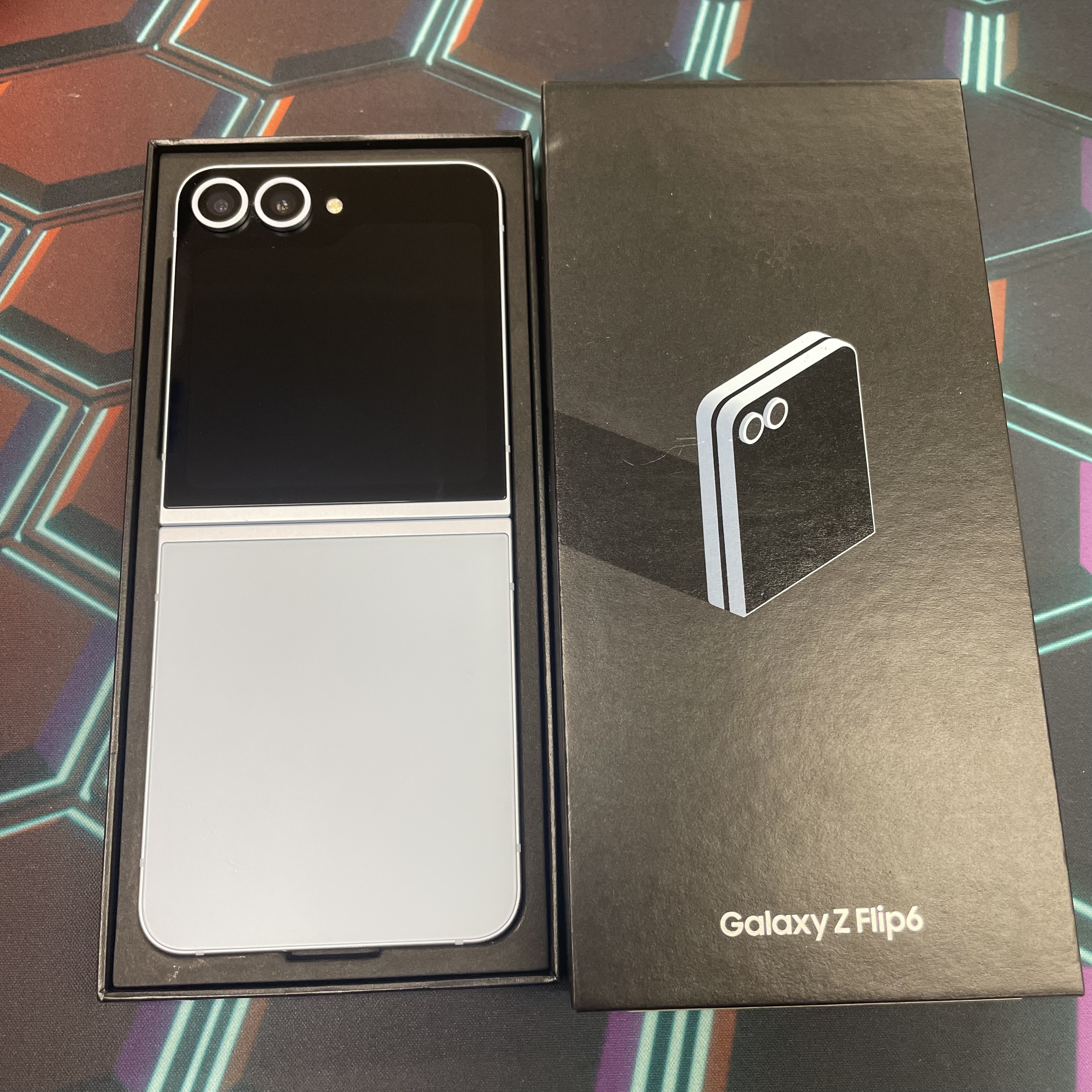*6797B Galaxy Z Flip 6 勁靚機 12+256GB 藍色 blue 國際版