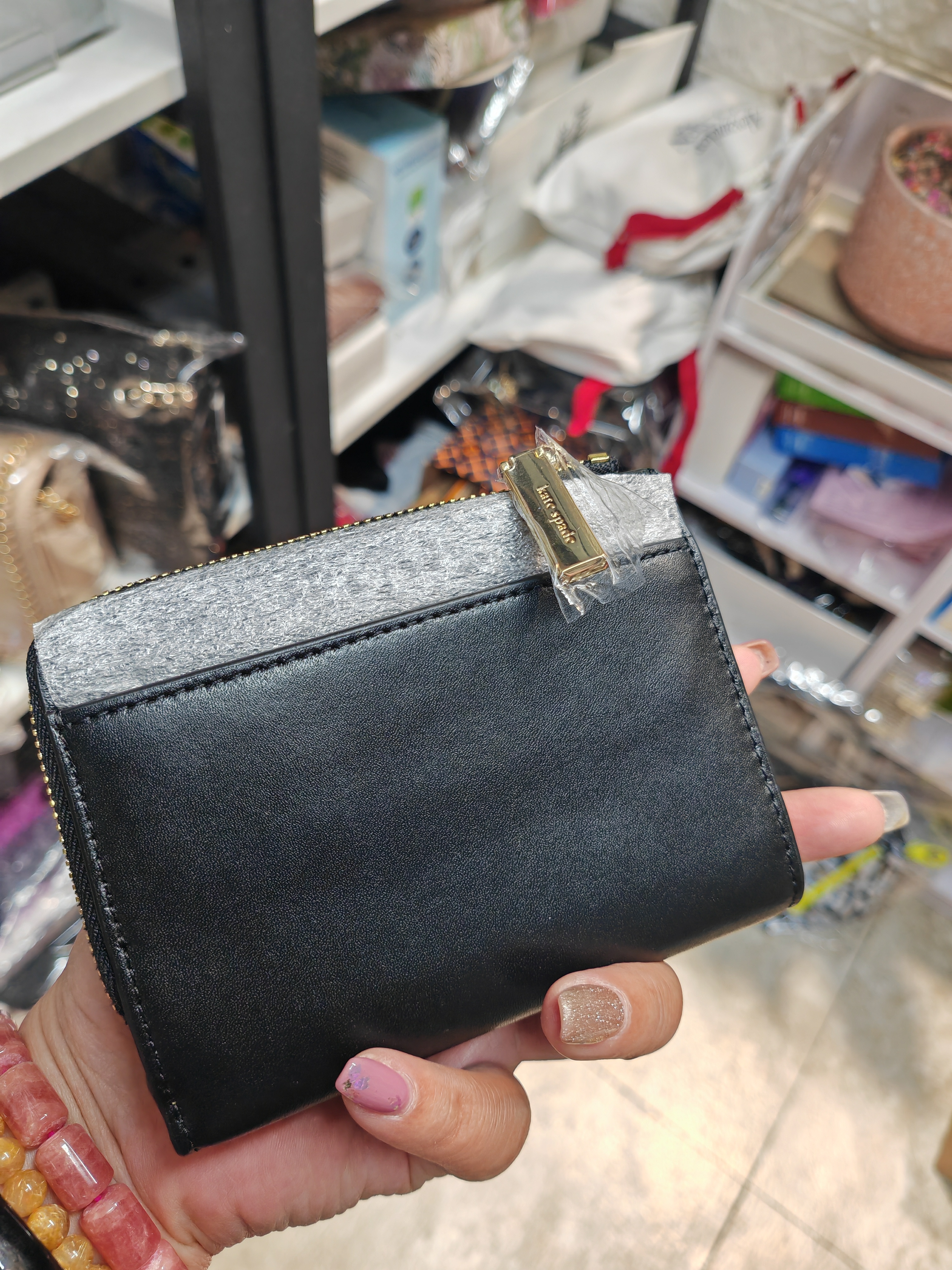 香港現貨-Kate Spade zip wallet blk/green 