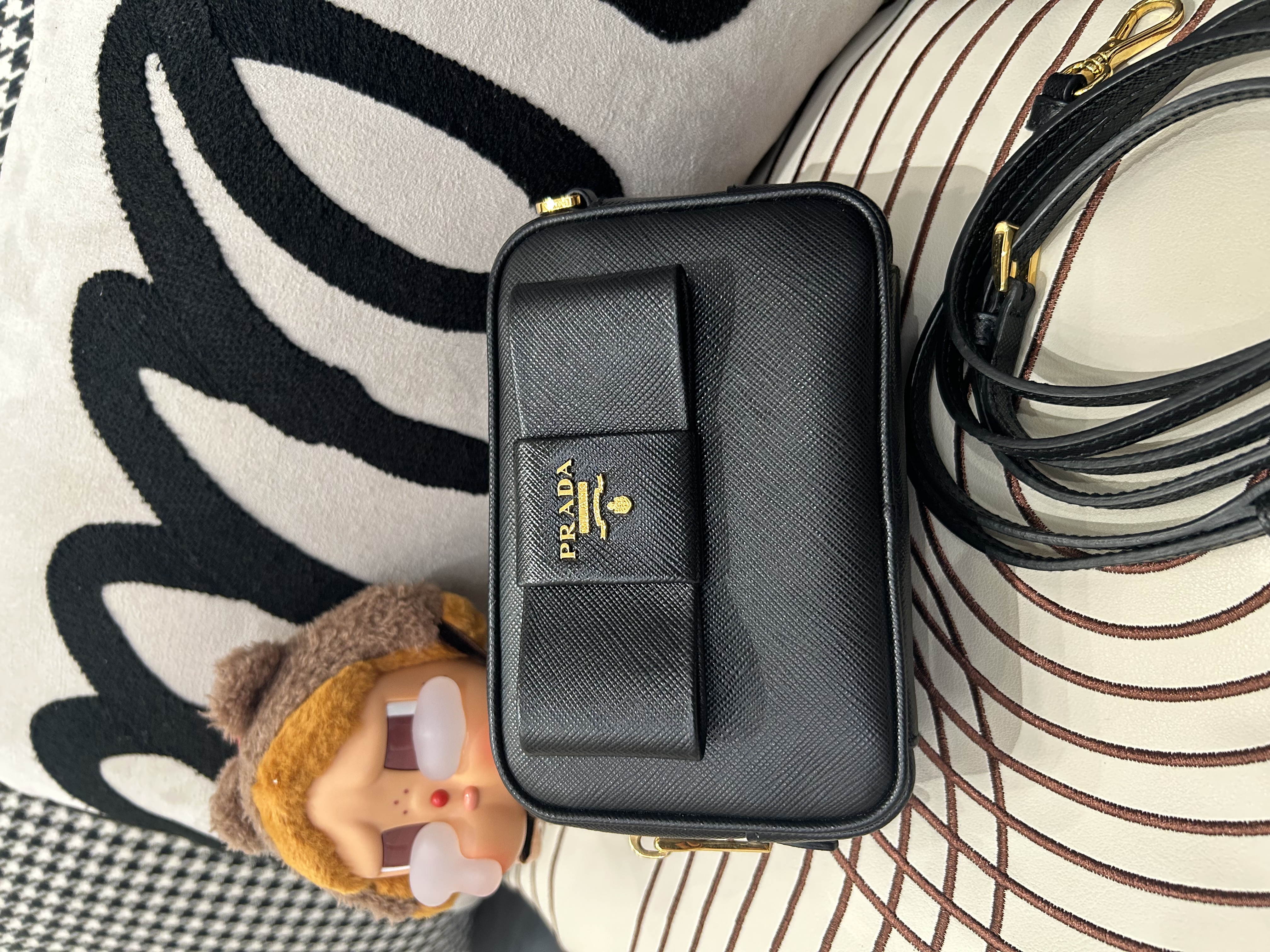 Prada 1NF674 Ribbon Shoulder Bag Saffiano Leather Black 100%Authentic ,98%new ✅Certificate ✅Card ✅strap