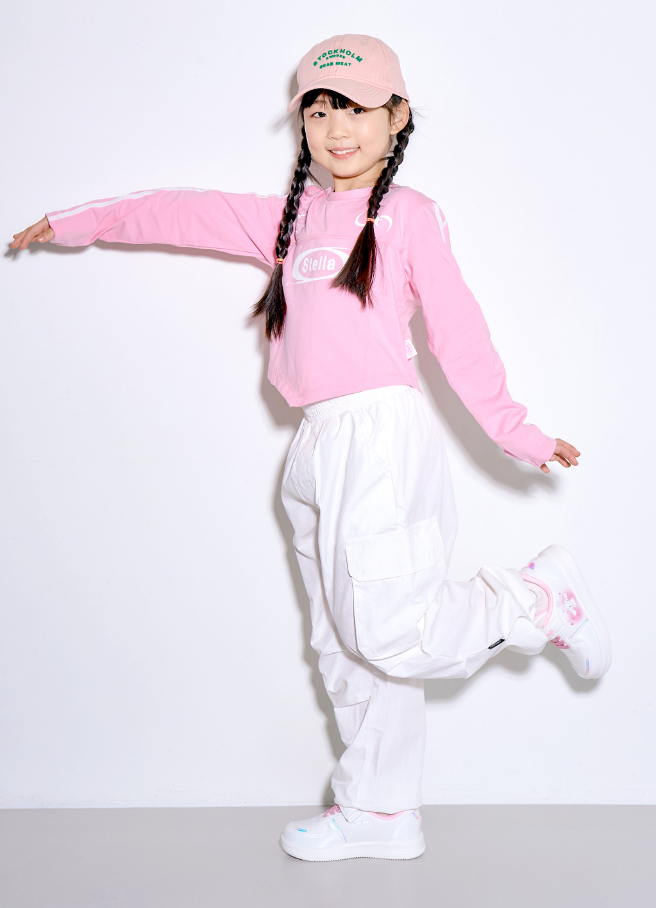 🇰🇷預訂 韓國直送🇰🇷Sanrio 玉桂狗人物印花魔術貼波鞋