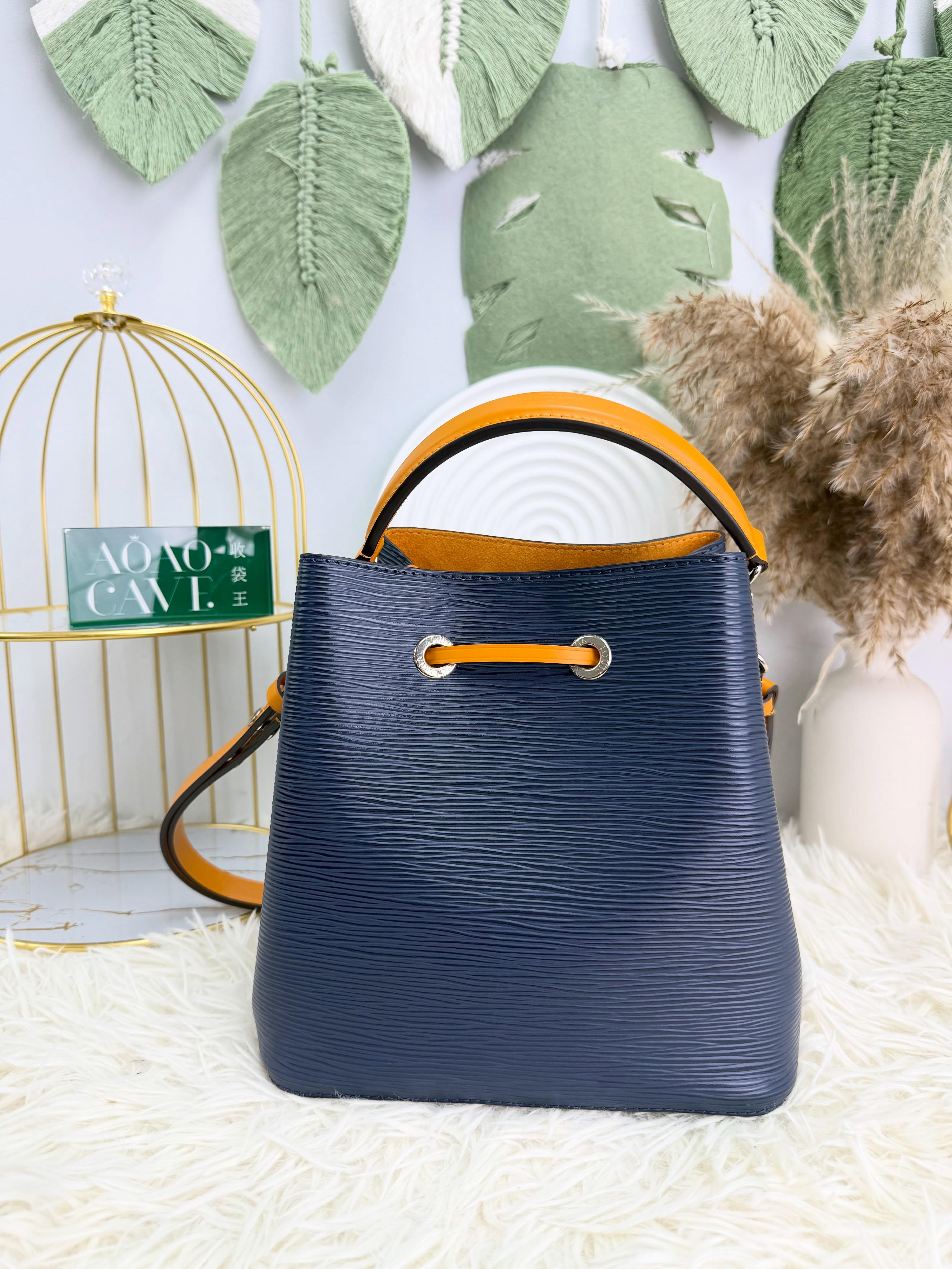 Lv👜 PRE OWNED 🛍️藍色樹皮紋 水桶包 晶片款 🖤