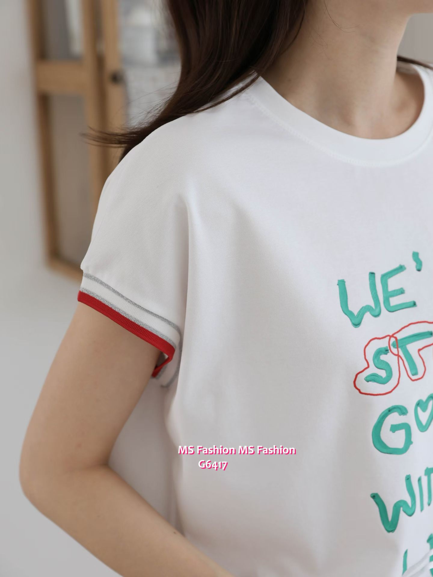 G6417 拼色字母print top