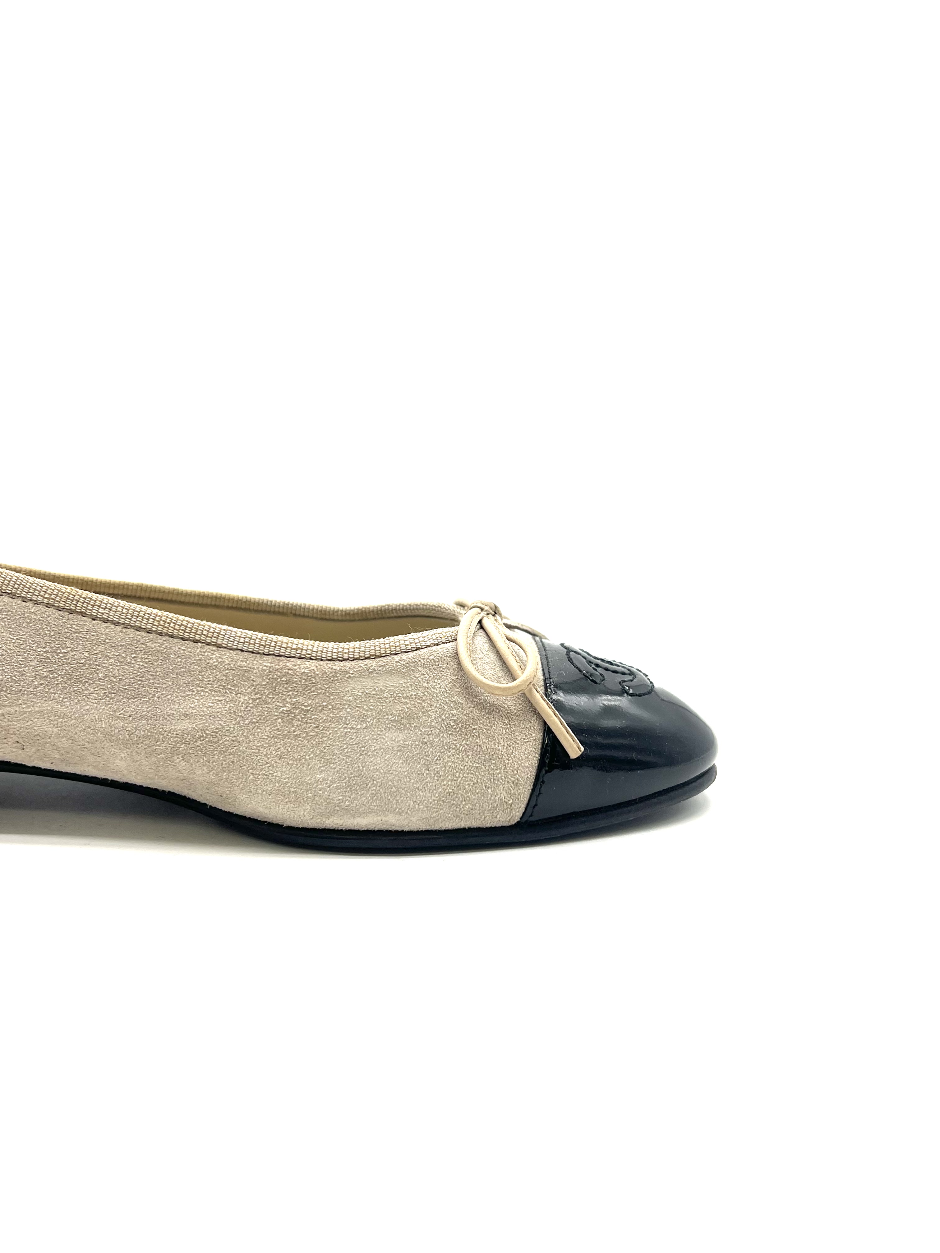Pre-owned Chanel Two-color Ballet Shoes / Product Code: 26052103
