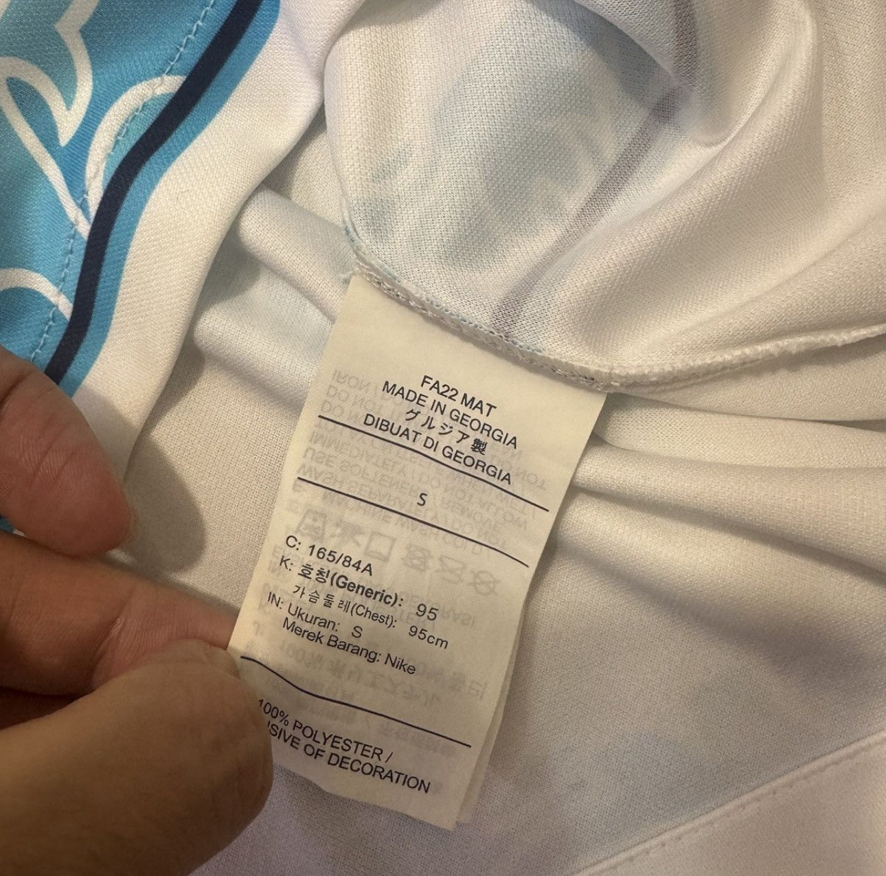 Chelsea 22/23 away shirt #24 James