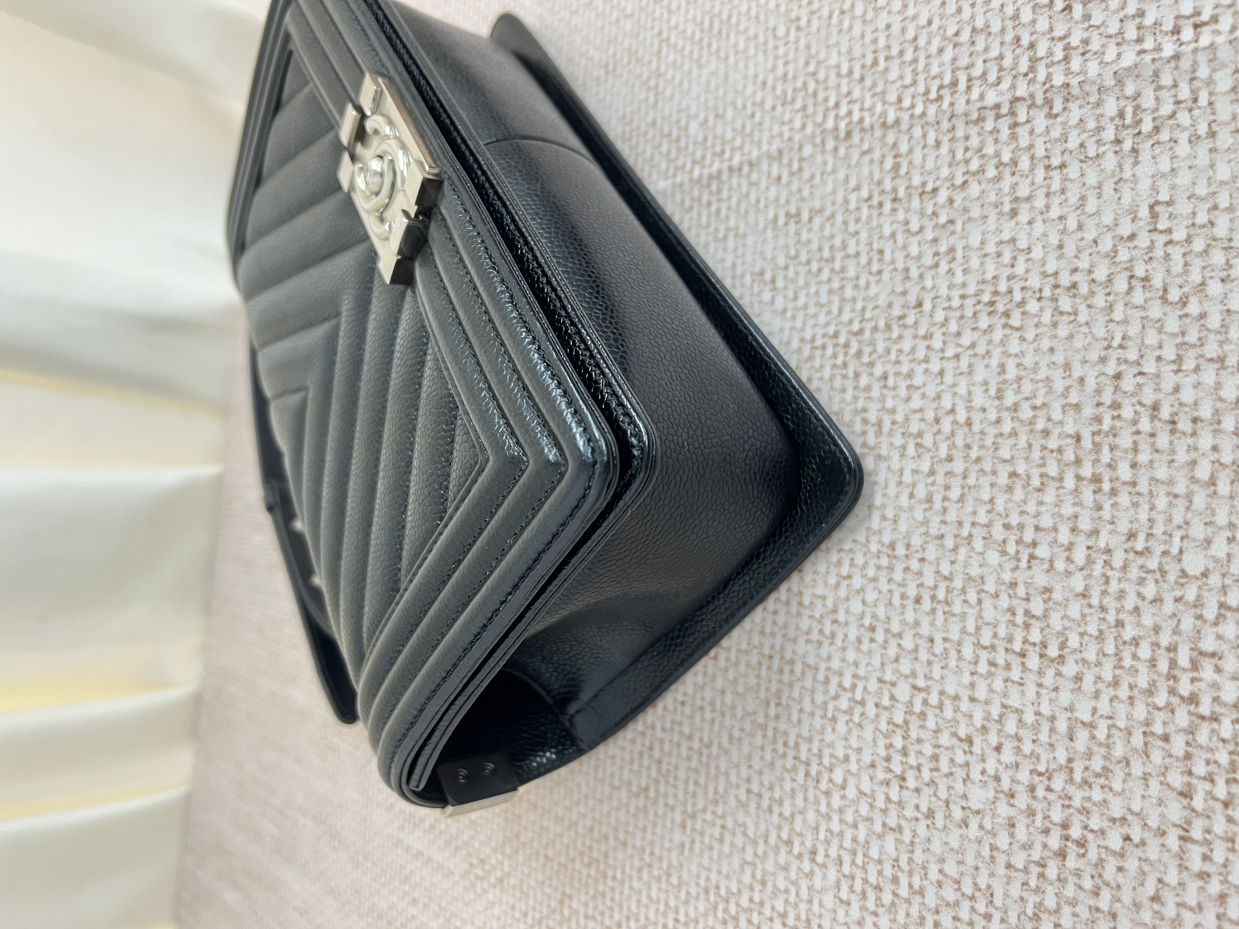 Pre-owned Chanel Boy / Product Code: 26040719