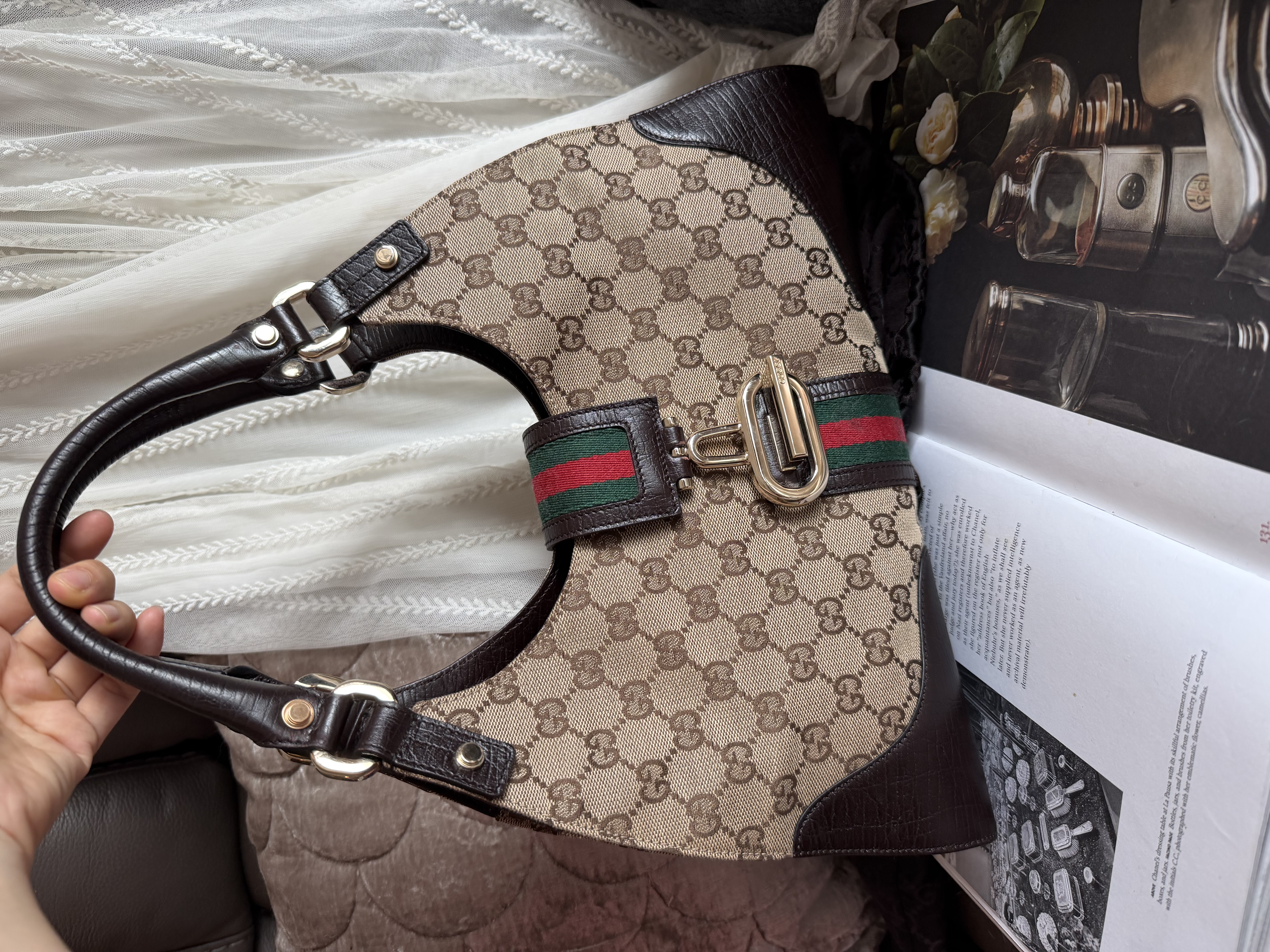 Vintage gucci jackie bag gold gg logo lock 