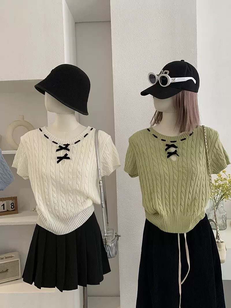 温柔风麻花蝴蝶结针织上衣