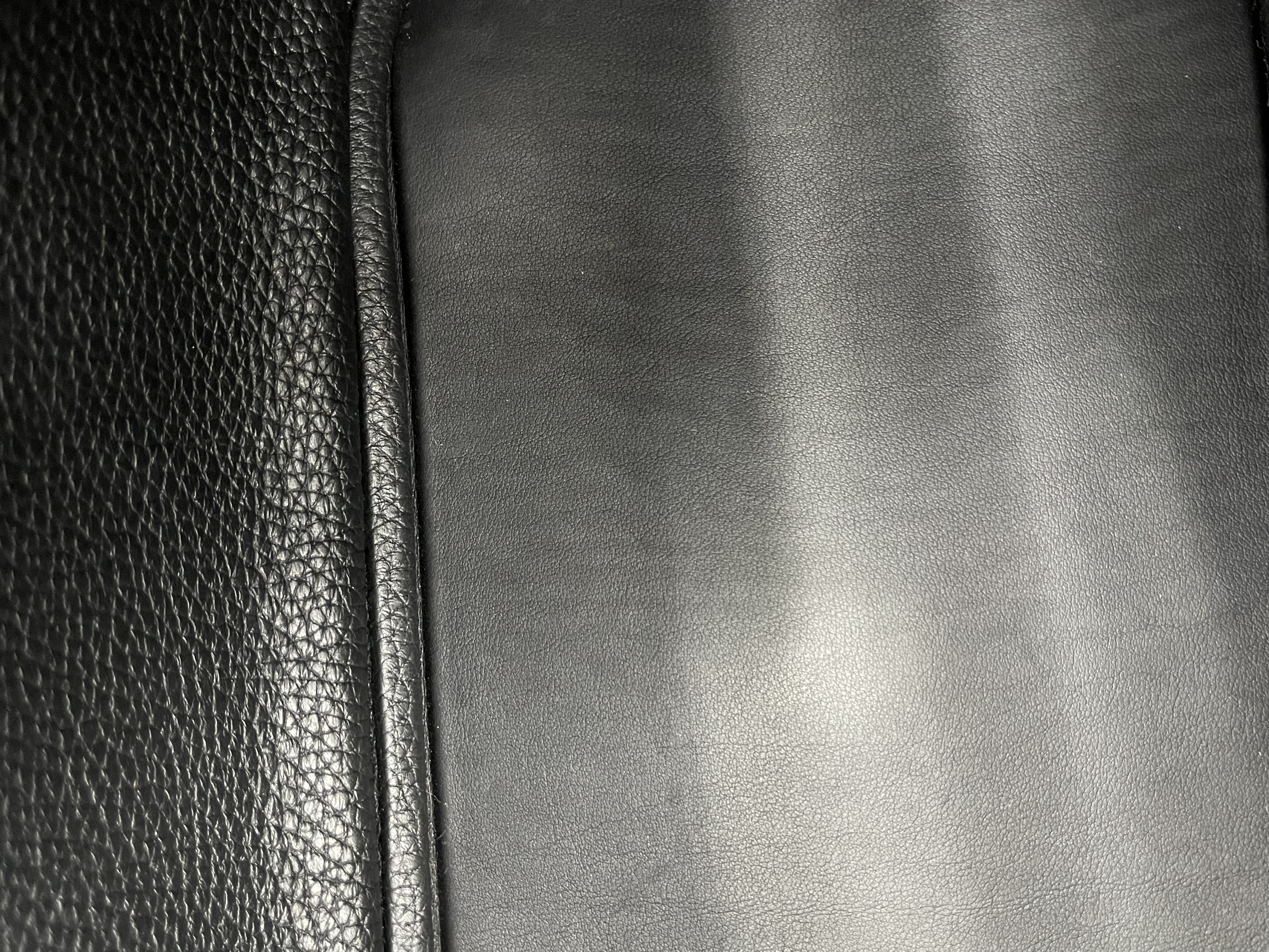 Pre-owned Hermès Lindy Stamp Z / Product Code: 26032707