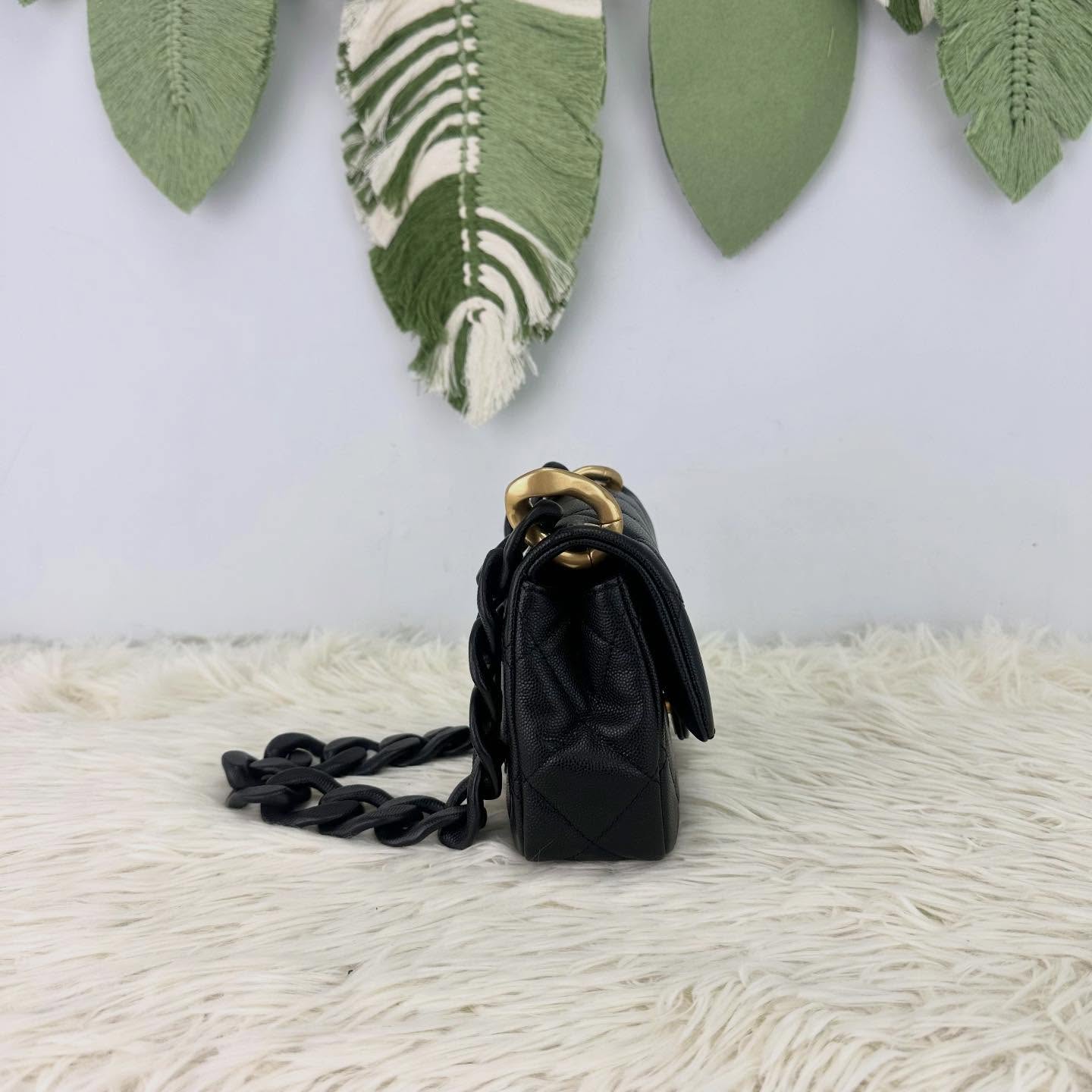 CHANEL🤍PRE OWNED 24p Funky Match 黑金荔枝皮 晶片款 2024年全套有單🖤