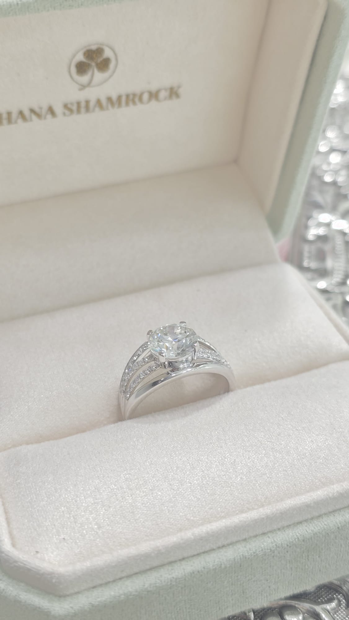 18K白培育鑽石戒指 D2.0ct d0.31ct W5g S15#