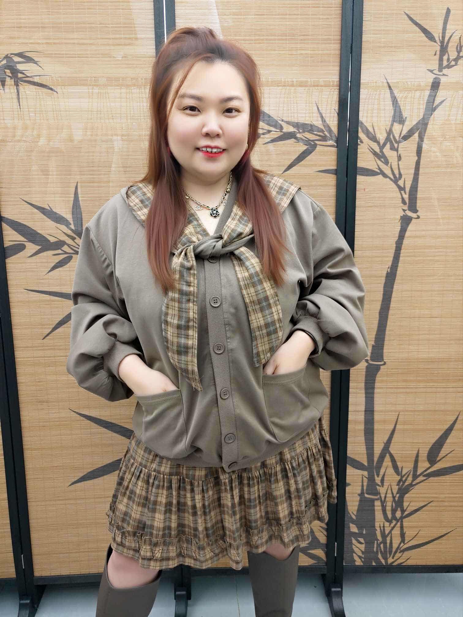 DDF04 8501(C11) 帽子海军风设计格子裙子套装