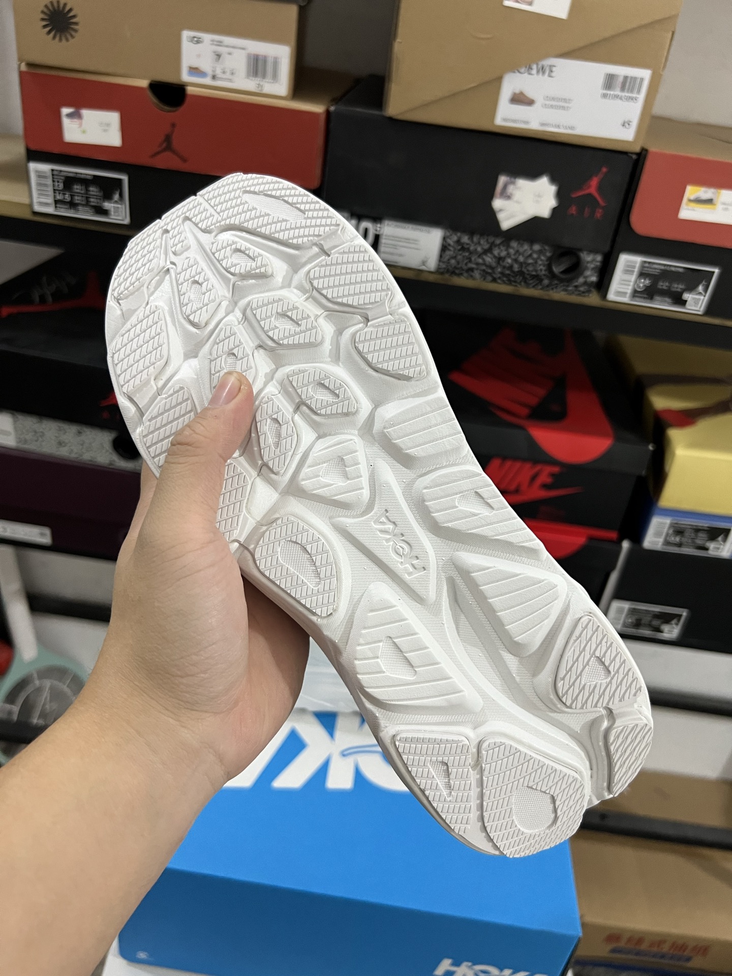 HOKA ONE ONE Clifton 10