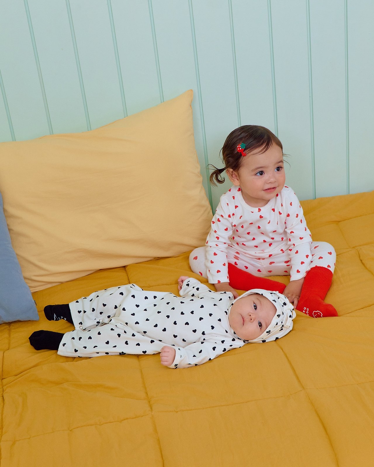 OOTT | (bebe) Petit Heart Full-Body Suit + Bonnet Set