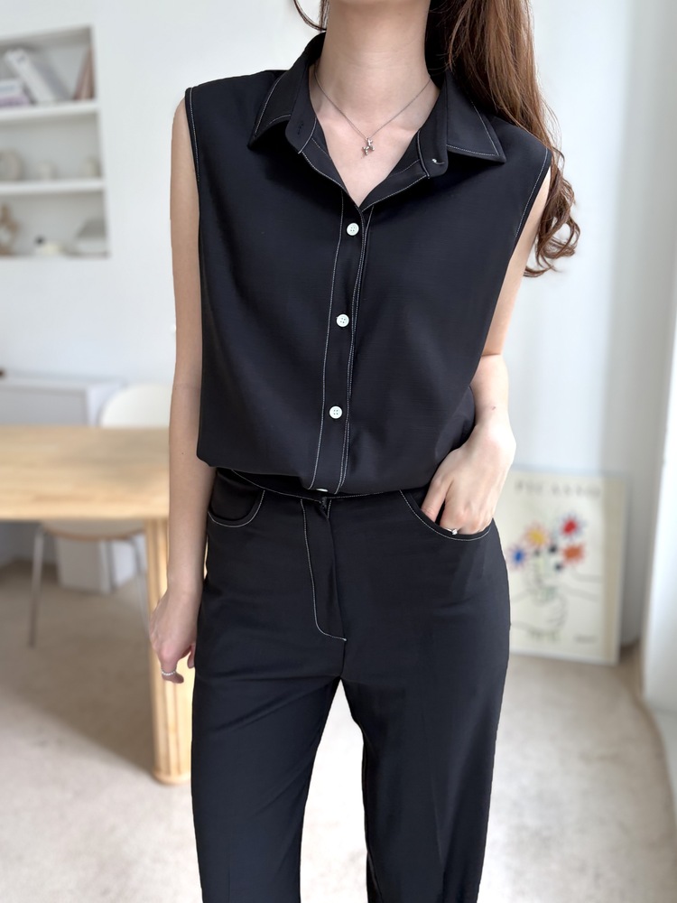 Topstitched Sleeveless Blouse (Black)