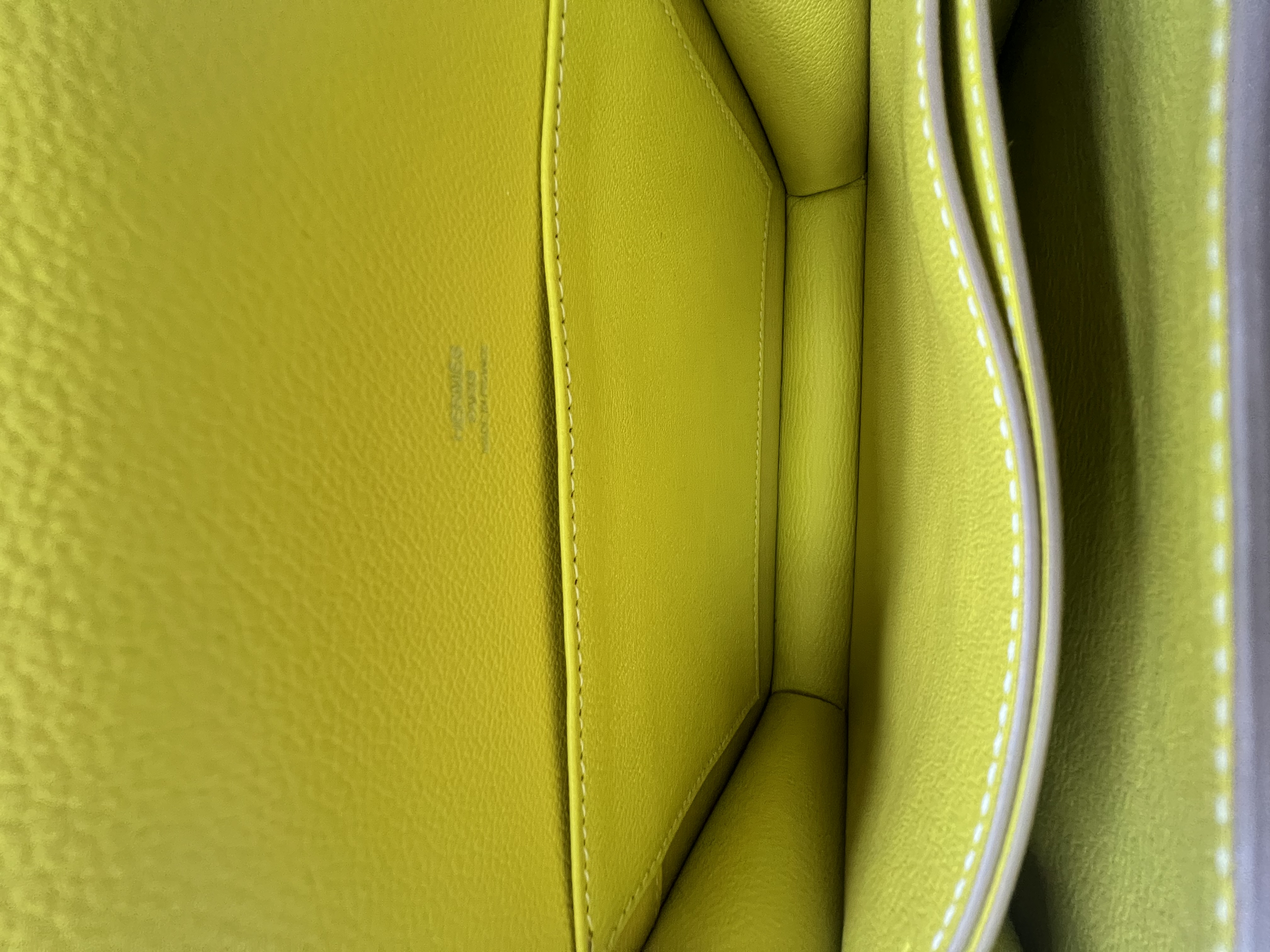Pre-Owned HERMES Roulis 23 / Stamp D / Product Code : 26040805