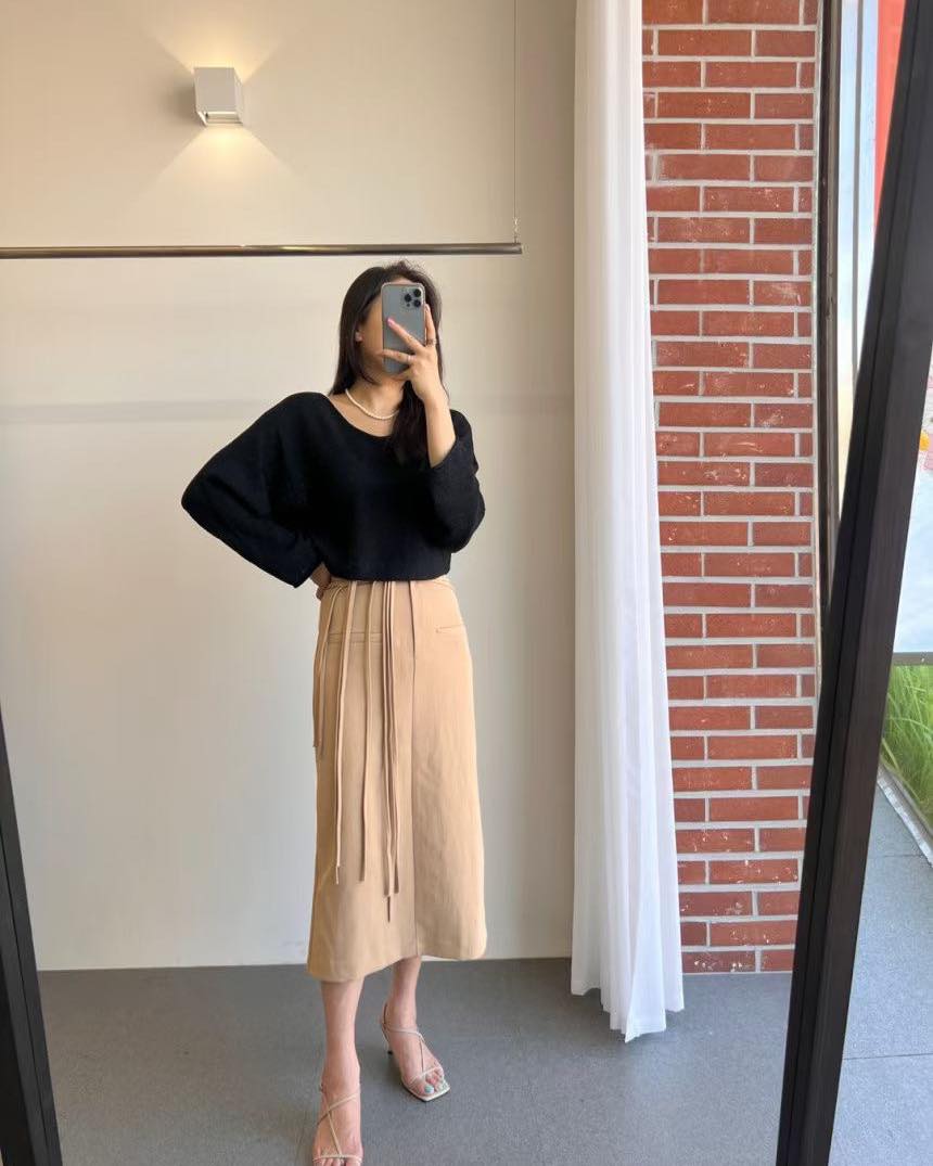 淨色大領針織Top