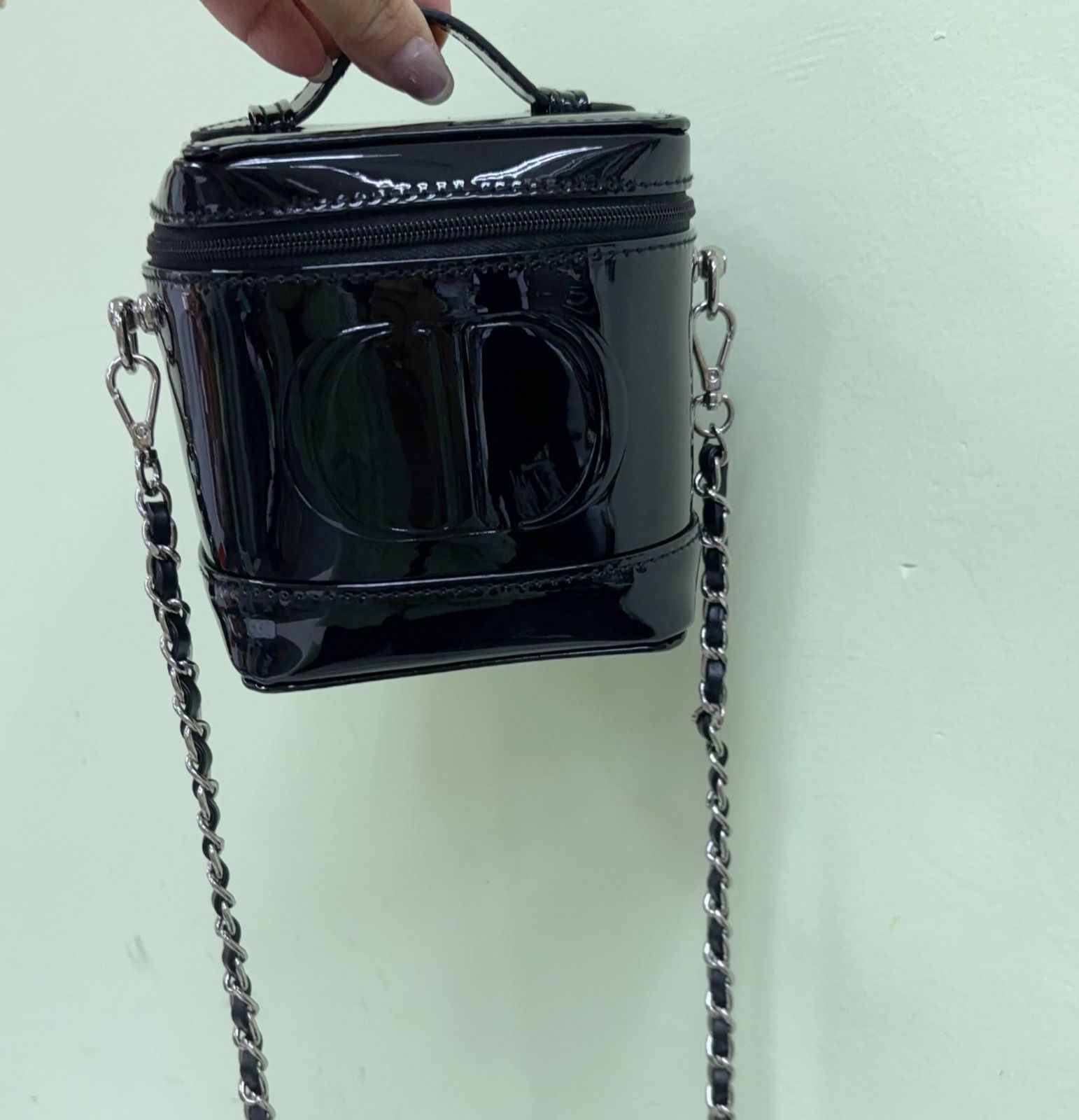 Dior Beauty最新款漆皮化妝袋套裝 B Set  ‼️ 少量 ‼️