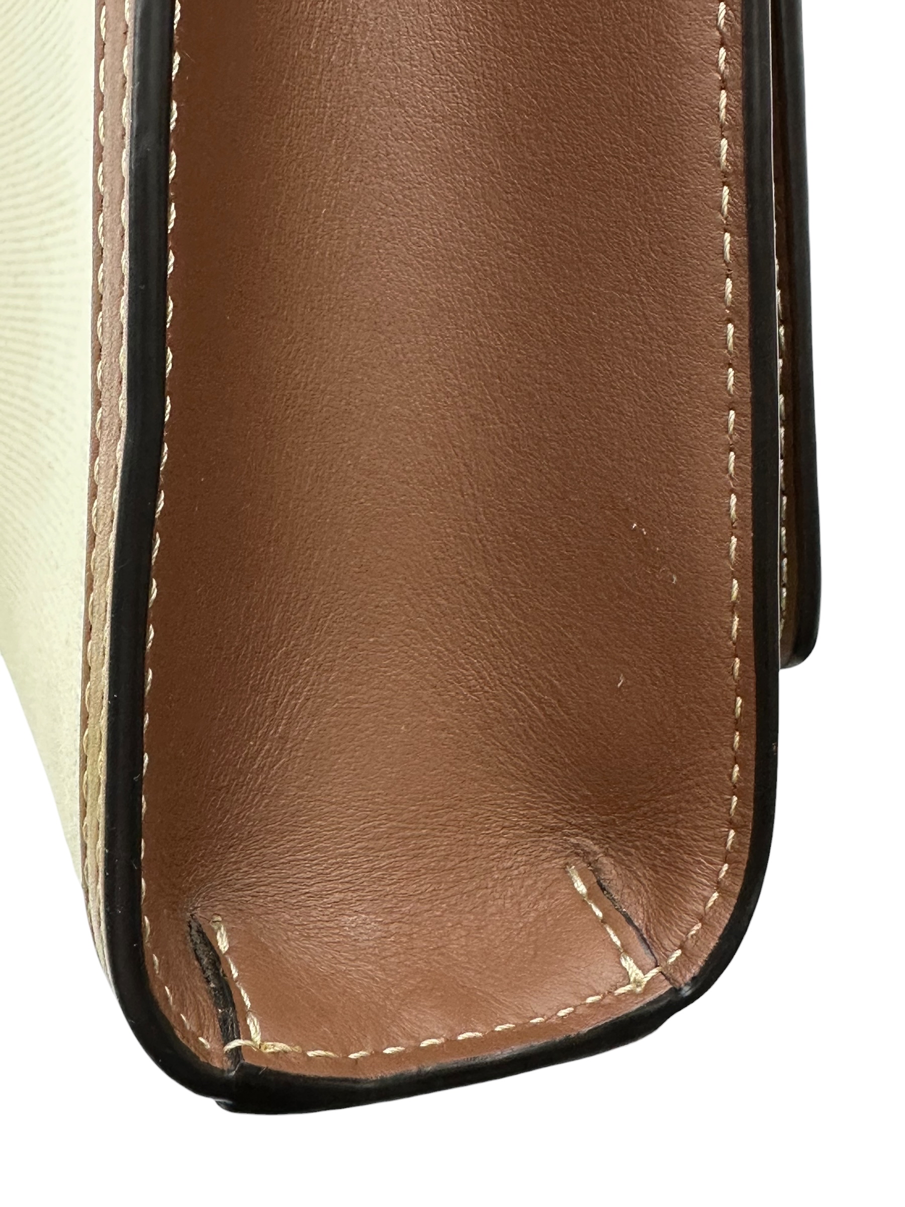 Pre-owned BURBERRY Mini Pocket Bag / Product Code: 070605
