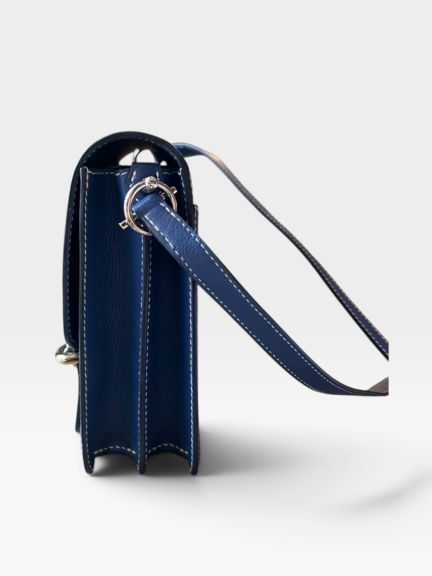 Pre-Owned HERMÉS Roulis 23 Stamp C / Product Code: 091812