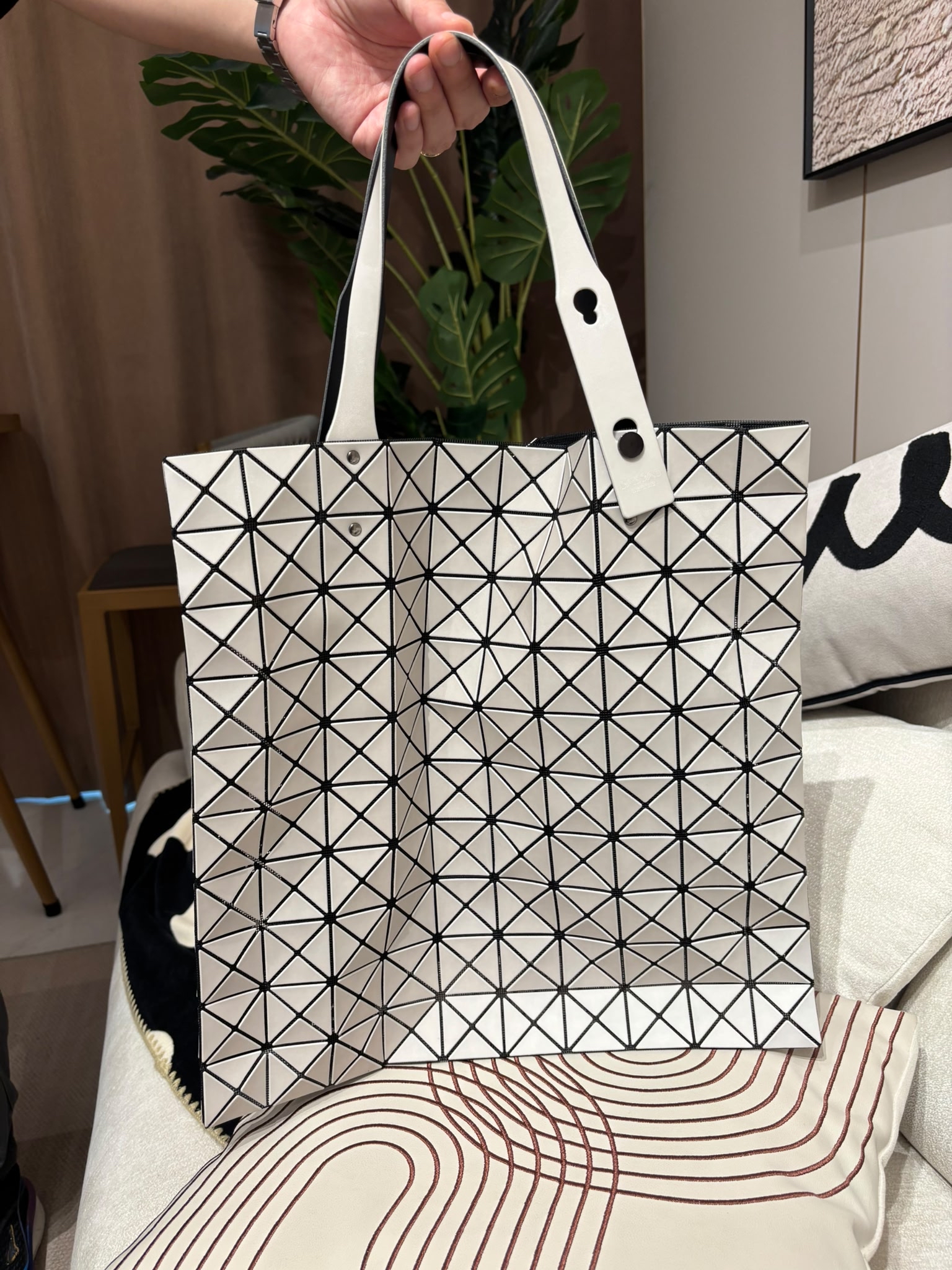 Issey Miyake Bao Bao Tote Bag 100%Authentic, 99%New ✅Dust bag