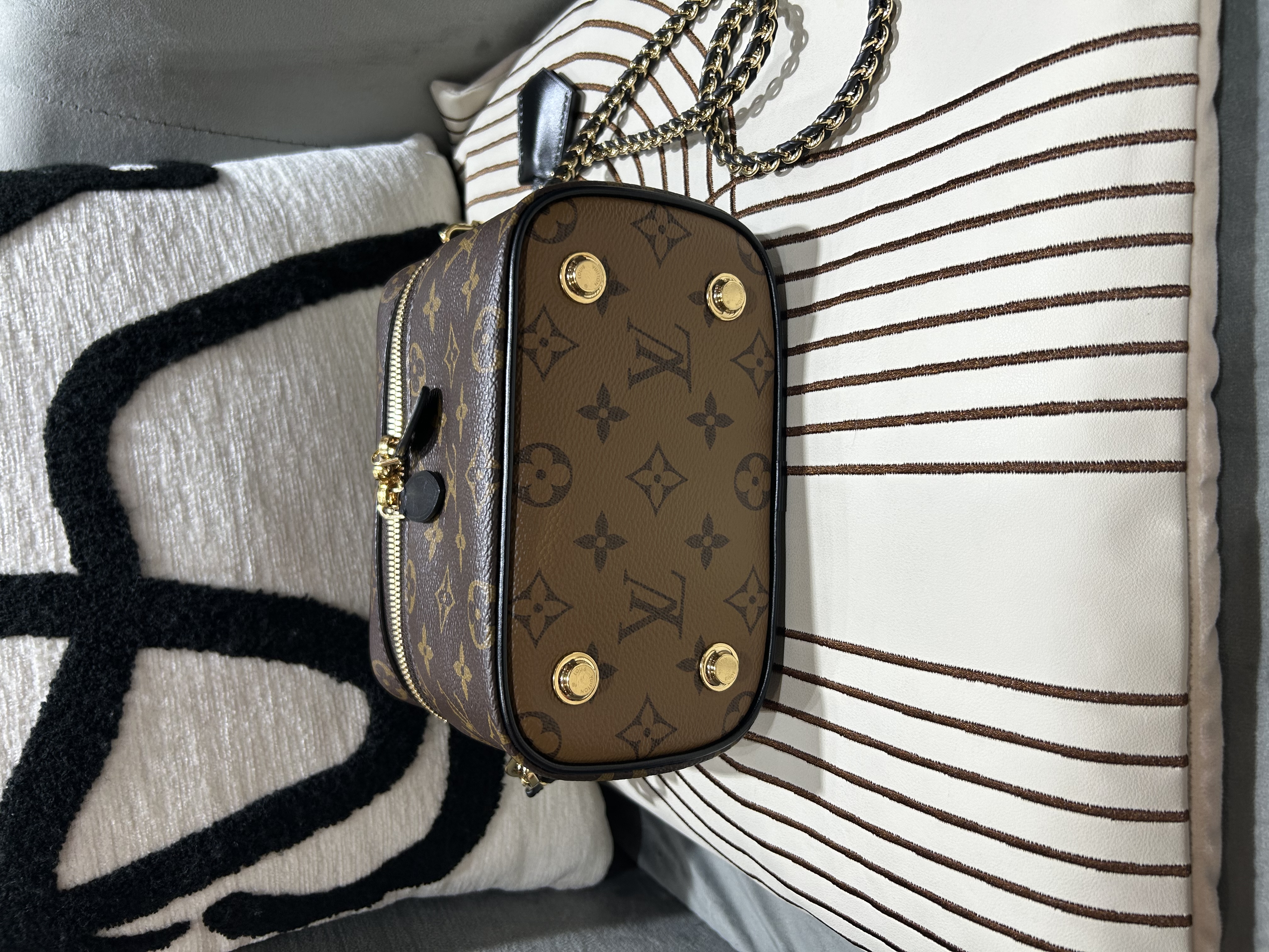LV Vanity pm 100%Authentic, 98%New ✅NFC✅Key Lock ✅Dust bag