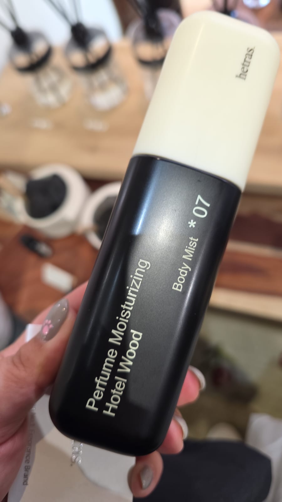 hetras body mist hotel wood