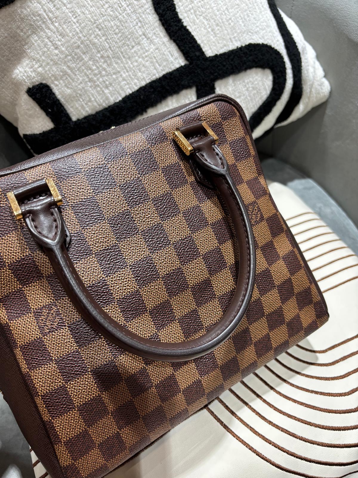 Lv Triana Damier Handbag N51155 100%Authentic, 95%New ✅Dust bag