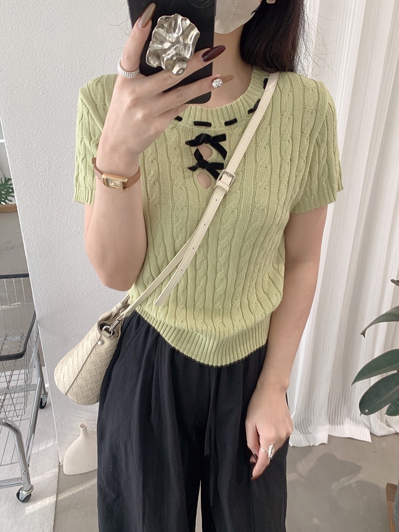 温柔风麻花蝴蝶结针织上衣