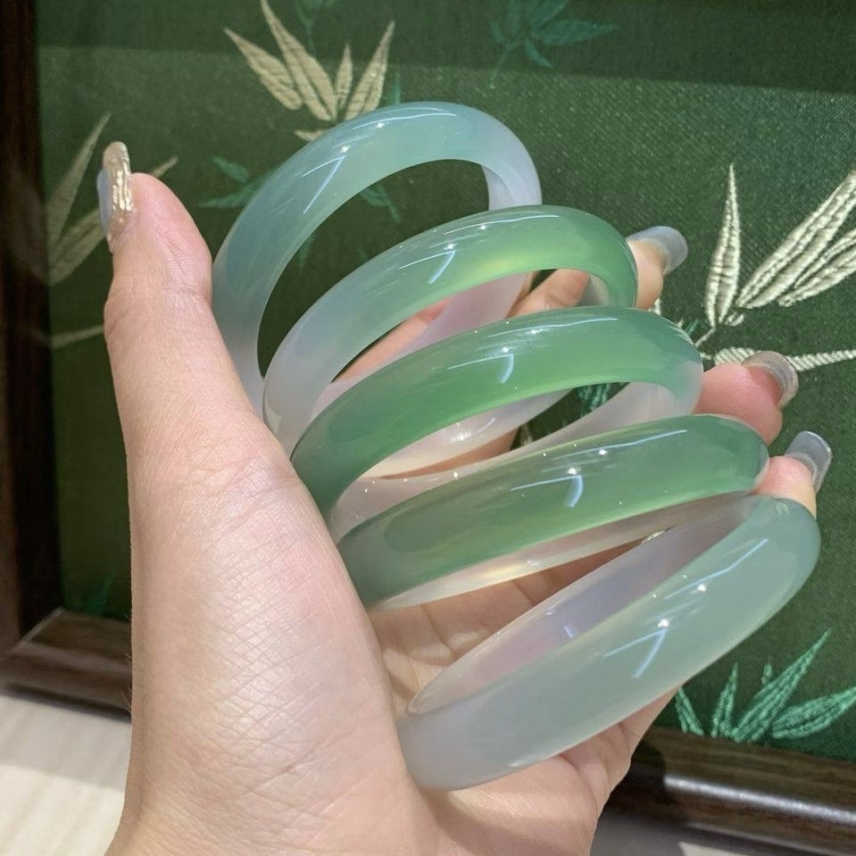 天然玛瑙玉髓 💚冰透半山水手镯