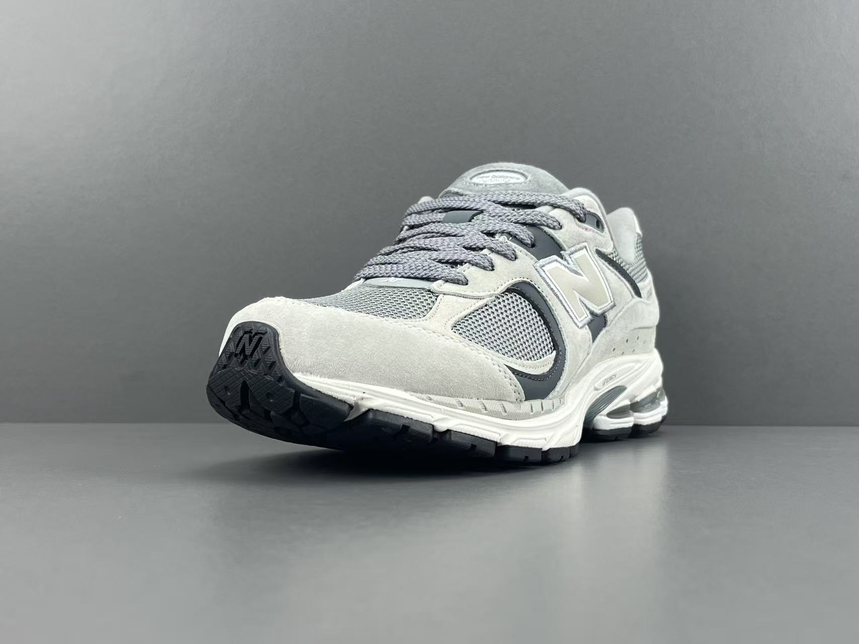 New Balance 2002R ML2002RST