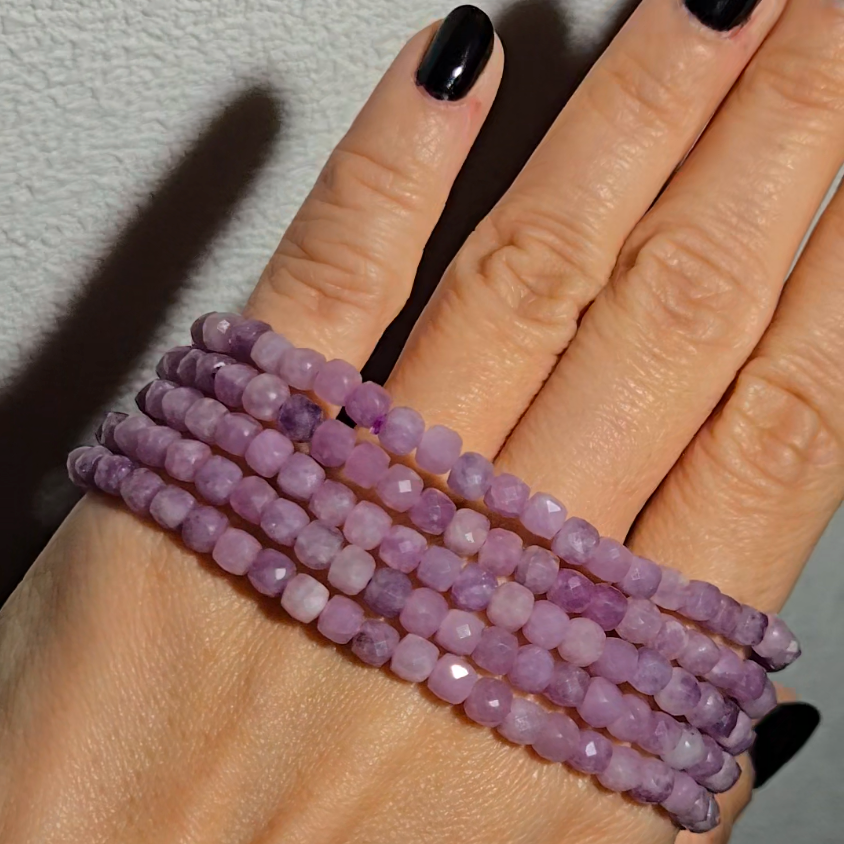 Faceted lepidolite bead bracelets - JW84
