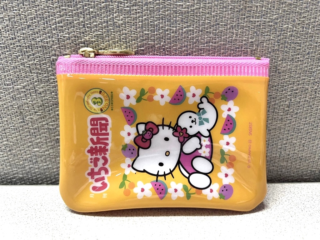 🎌日本直送🎌草莓新聞Hello Kitty迷你 收納包 散子包 卡包 
