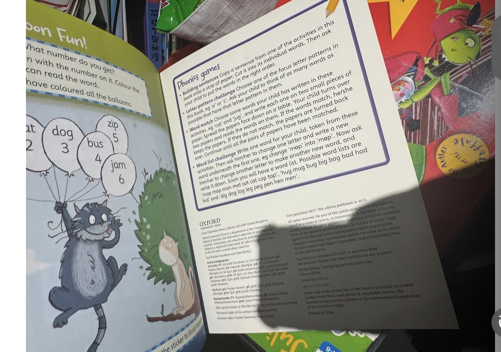 Oxford Phonics activity 共八冊 （每冊16頁）