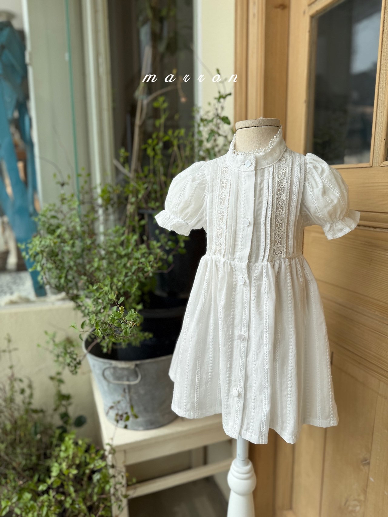 ☀️預訂 韓國直送☀️🇰🇷Marron蕾絲提花泡泡袖連身裙