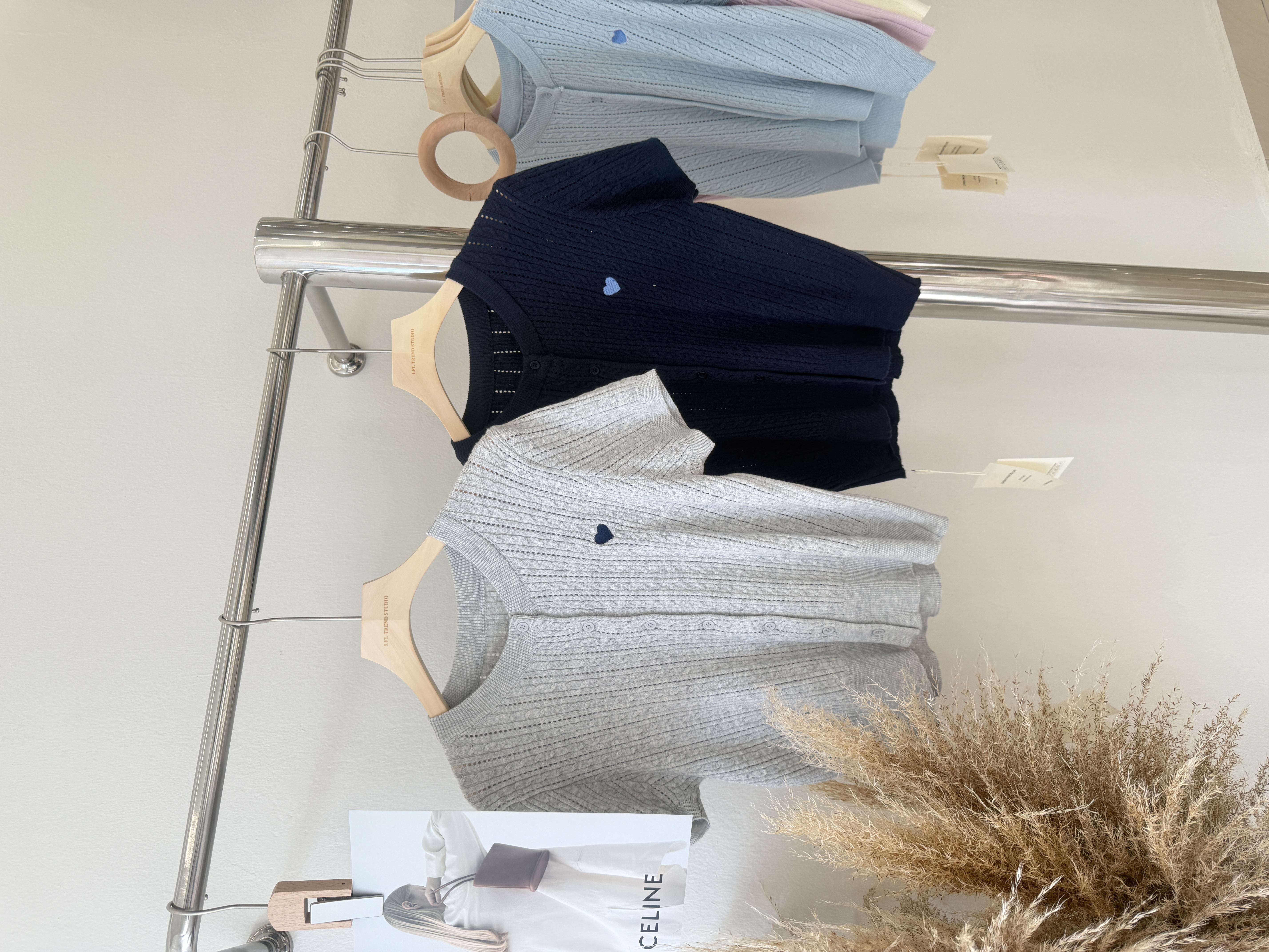 6743 爆款爱心纽扣针织短袖