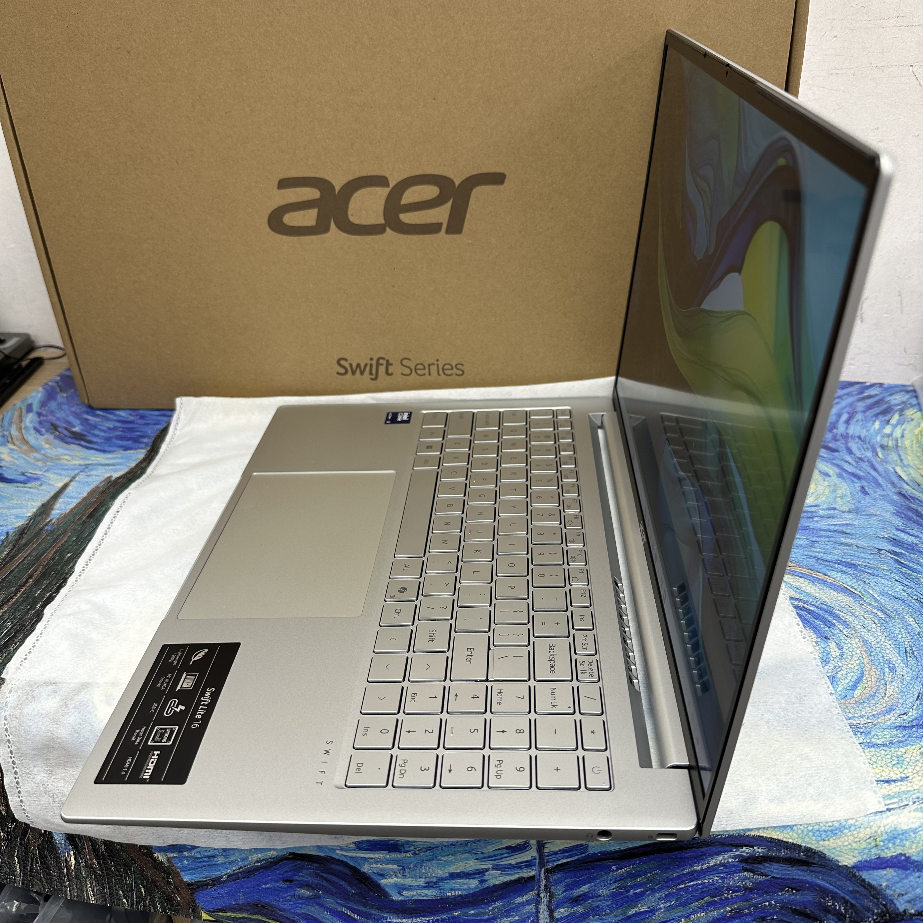 全新16寸 超輕薄 Acer Swift Lite 16  Ultra 5 115U /16GB Ram/512GB SSD/銀色機身 / Laptop / Notebook / 文書 / PC / Movie / Netflix / 原廠保養 / YouTube 
