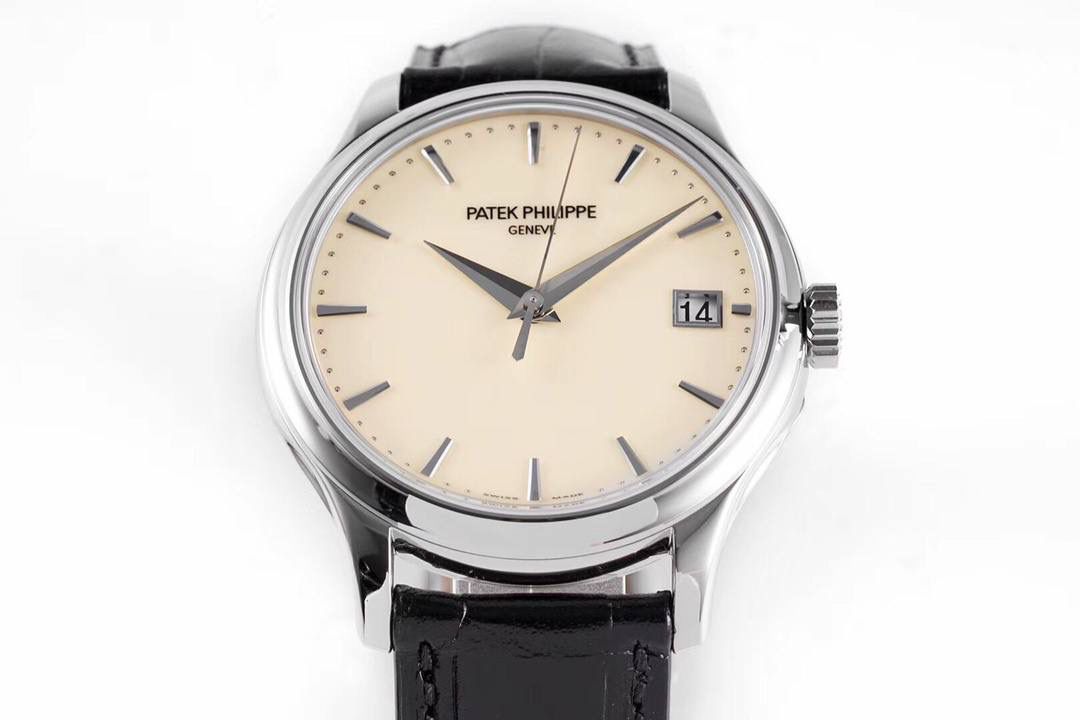 🔥🔥🔥极限复刻——百达翡丽古典系列——5227腕表V3版！【细节升级如下】腕表尺寸39mmX10.2mm ✅升级表壳打磨，使之整体更佳匀称协调，独家还原正品独特的温润质感。 ✅完善防尘盖与壳体的衔接机制，带来和正品一样的开合体验。 ✅刻度和指针，采用最新的贵金属电镀工艺处理，效果更上一层楼。 ✅“锅盖型”微凸蓝宝表镜，版型与正品一致，效果通透，辨时清晰。 ✅采用定制版Cal.324一体机——更薄，长期戴更稳。 ✅表带：经典意大利小牛皮表带，纹路清晰，质感上乘。