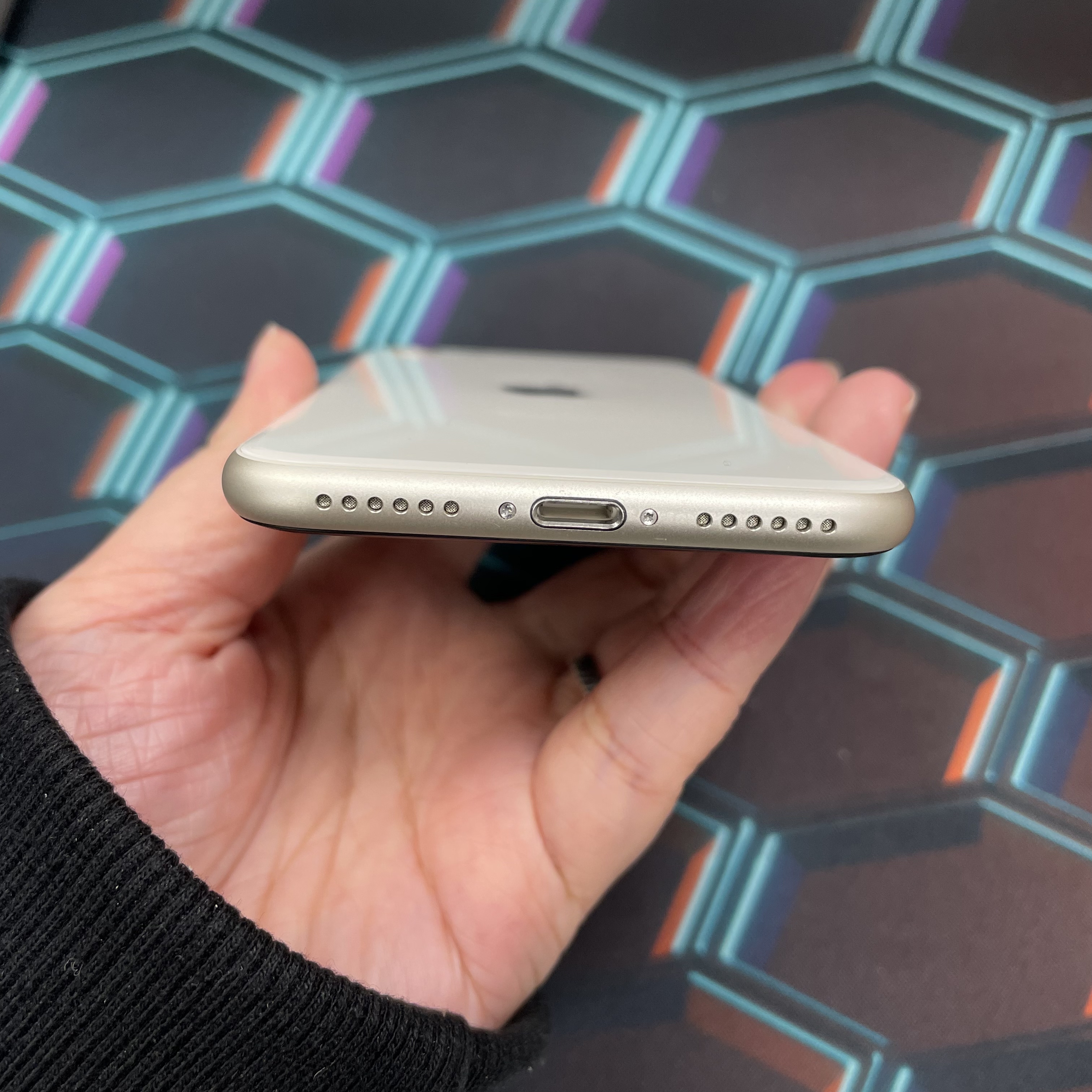 *5758 SE 3 完美機 64GB 電99 白色 white