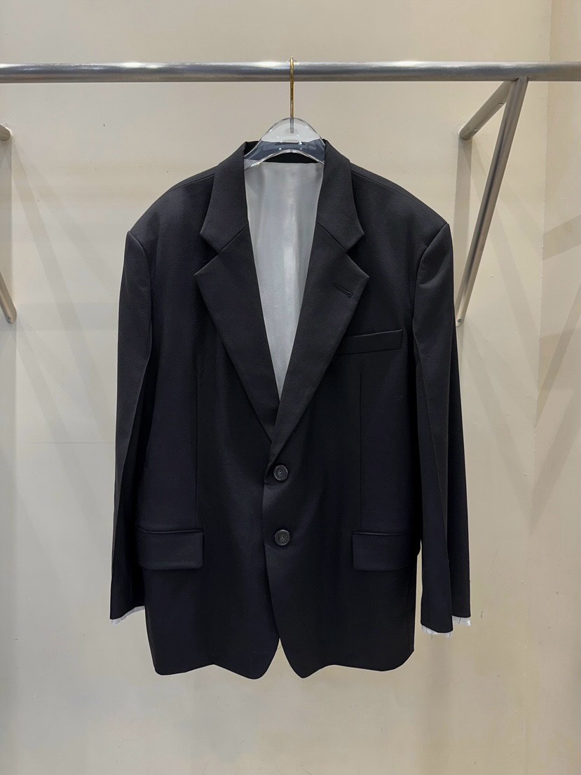 (2026FW) 81MARKET - REVERSIBLE BLAZER