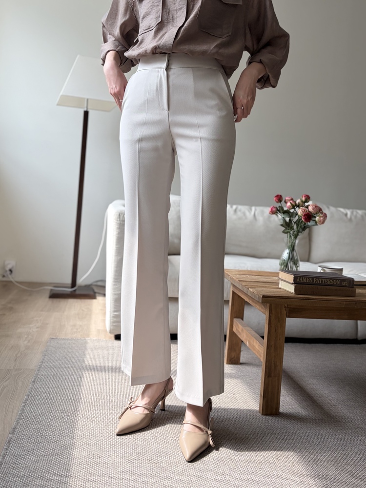 Classique Tailored Pants (Light Beige)