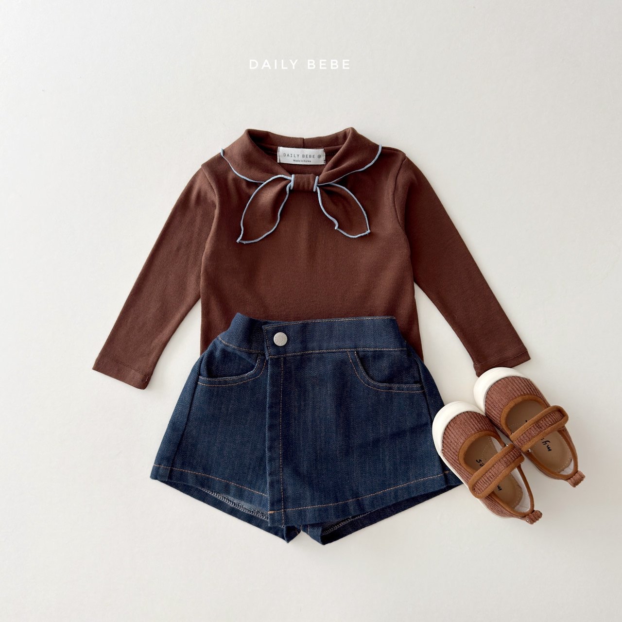 Dailybebe | Scarf T-Shirt