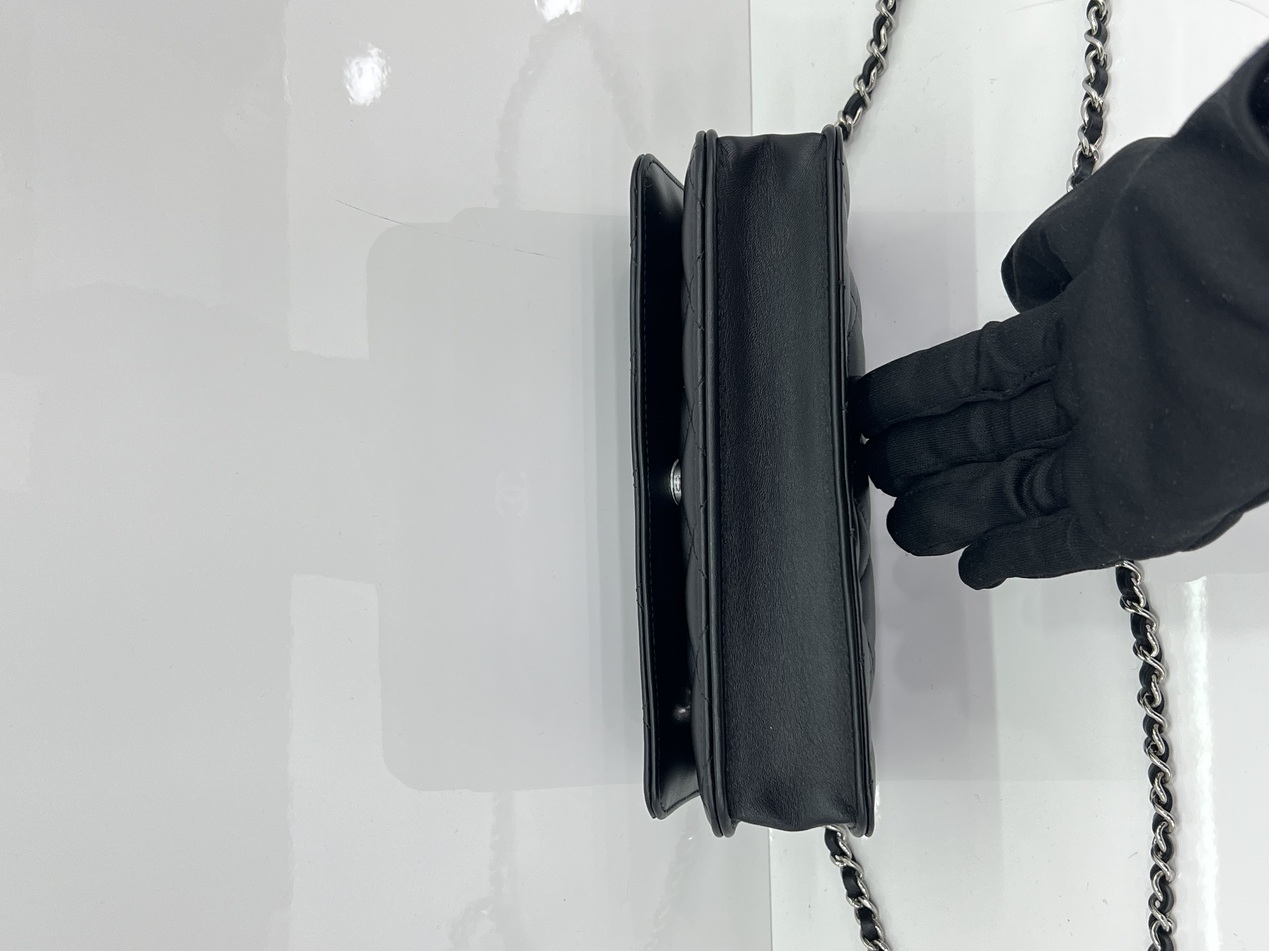 直播貨品 |  [1個-$100 2個-$300］ EE08