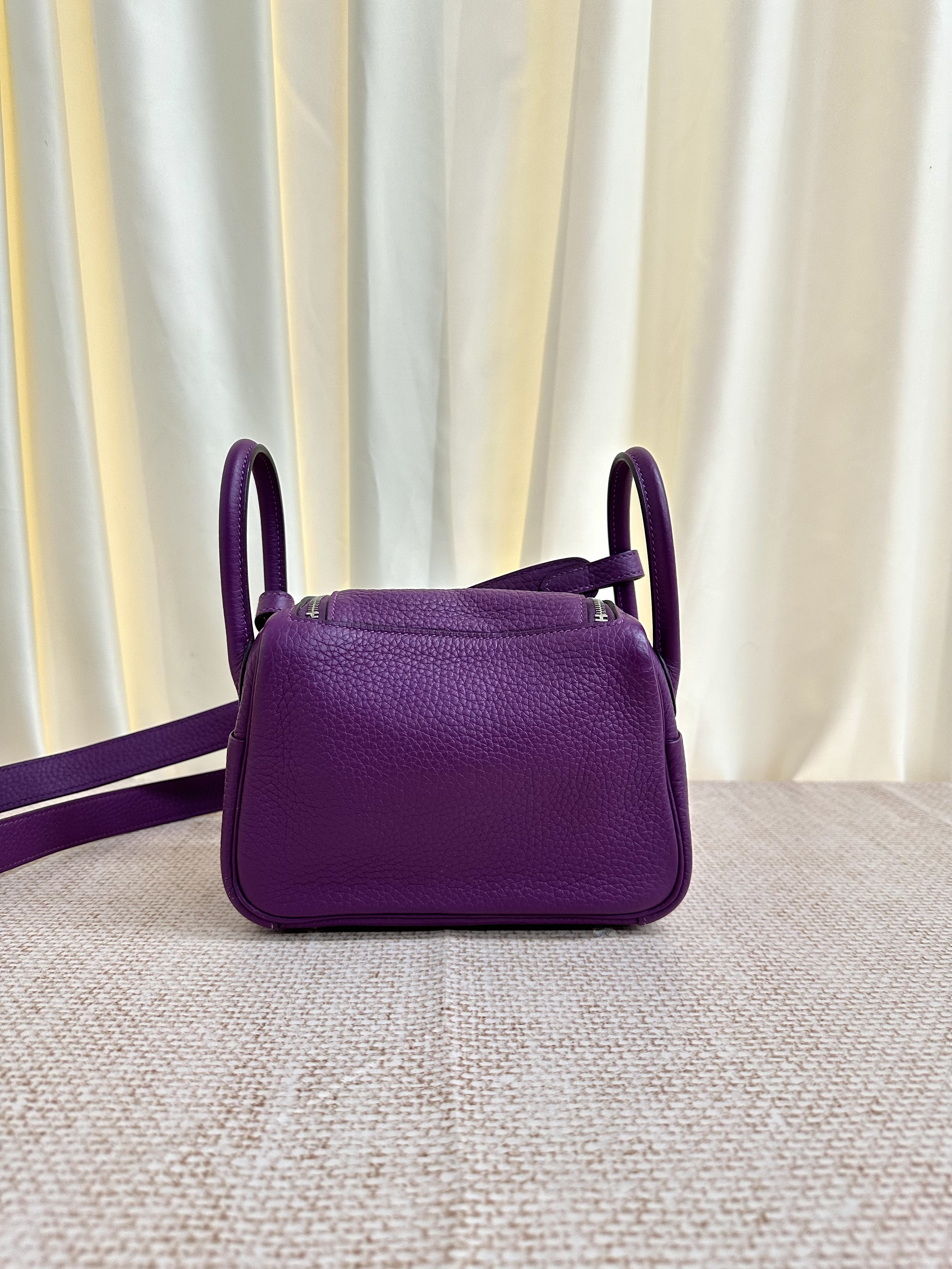 Pre-owned Hermes mini Lindy / Stamp Z/ Product Code: 26040607