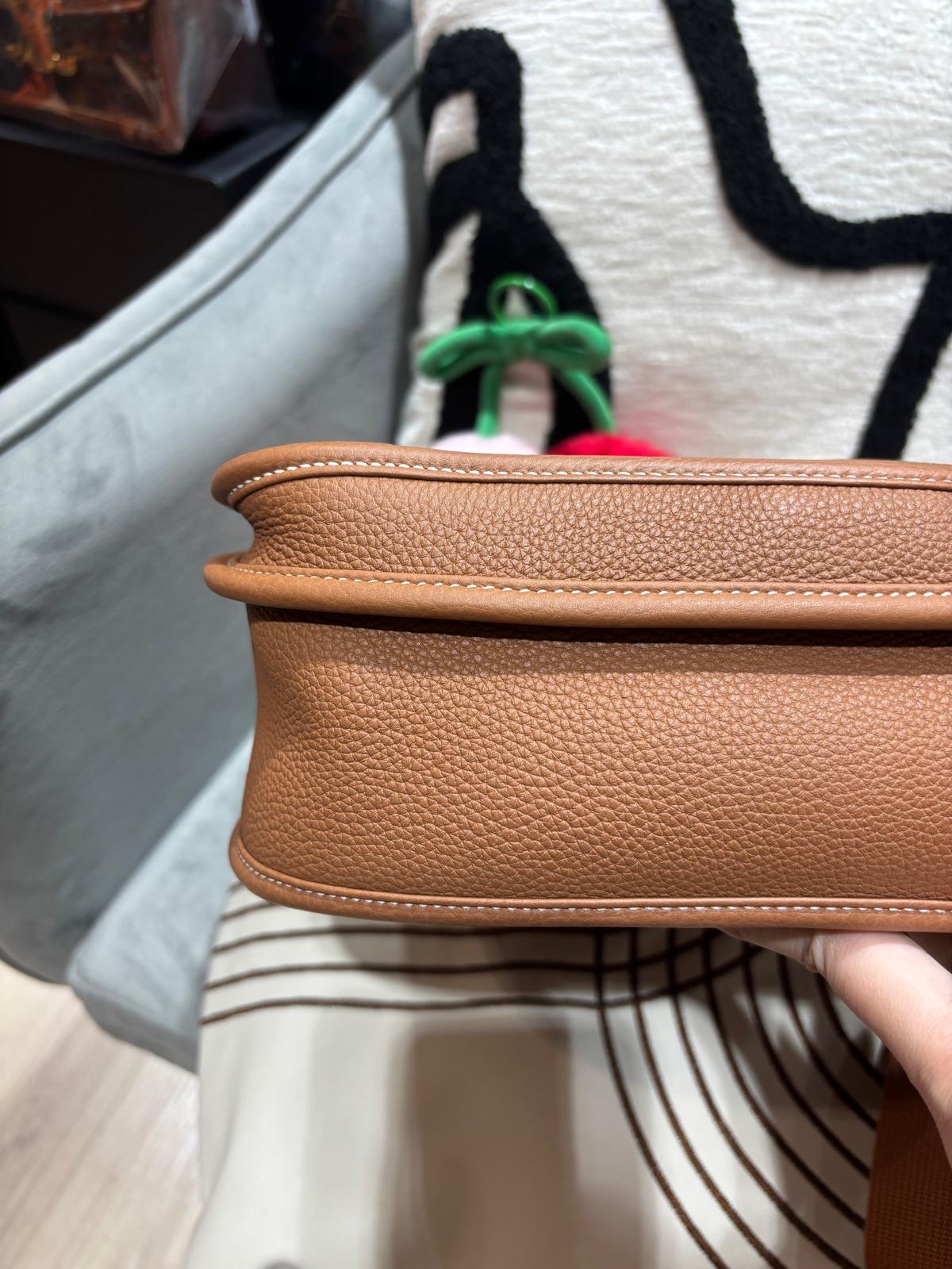 Hermes Evelyne 29 Stamp Z Gold 100%Authentic, 98%New ✅Dust Bag