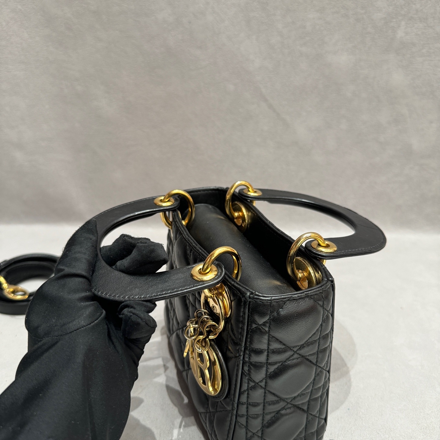 【預訂貨品】Dior Lady Dior三格黑金羊皮戴妃包