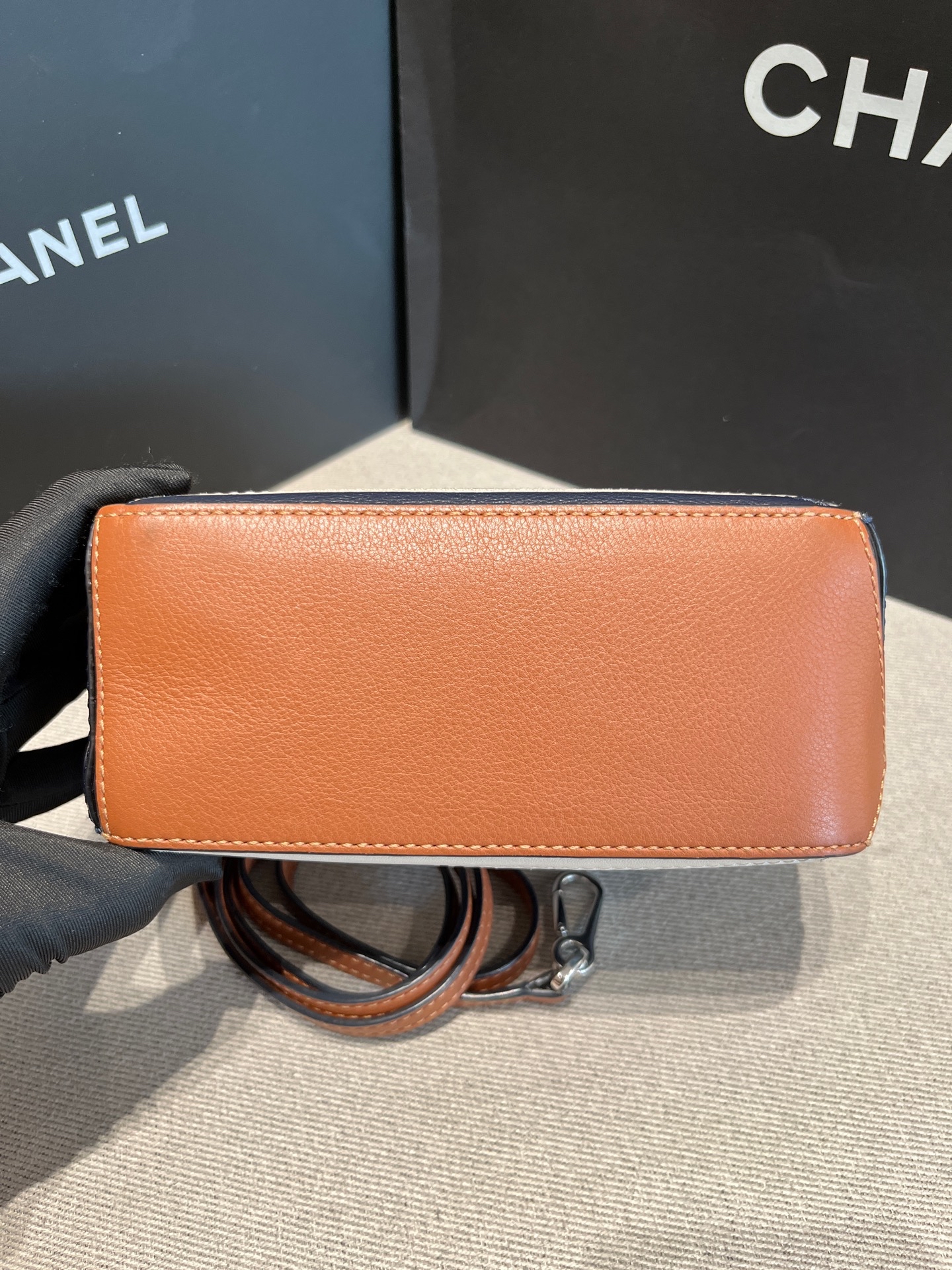 【預訂貨品】Loewe 海軍風三拼色 minipuzzle