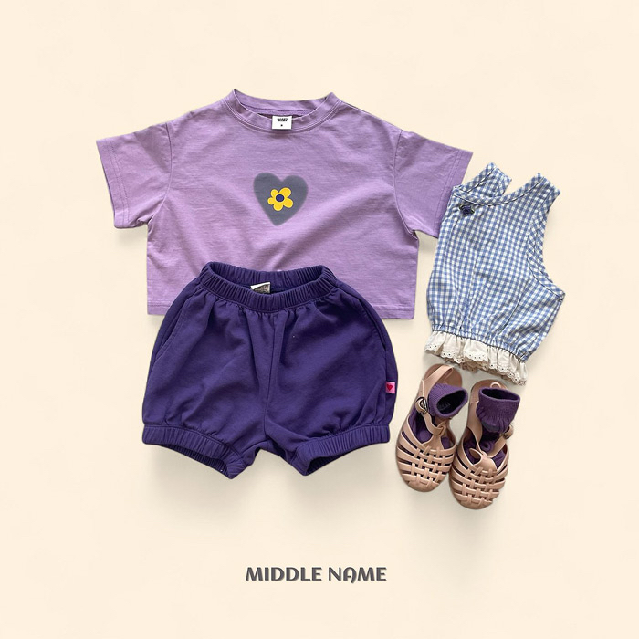 🇰🇷middle name tee