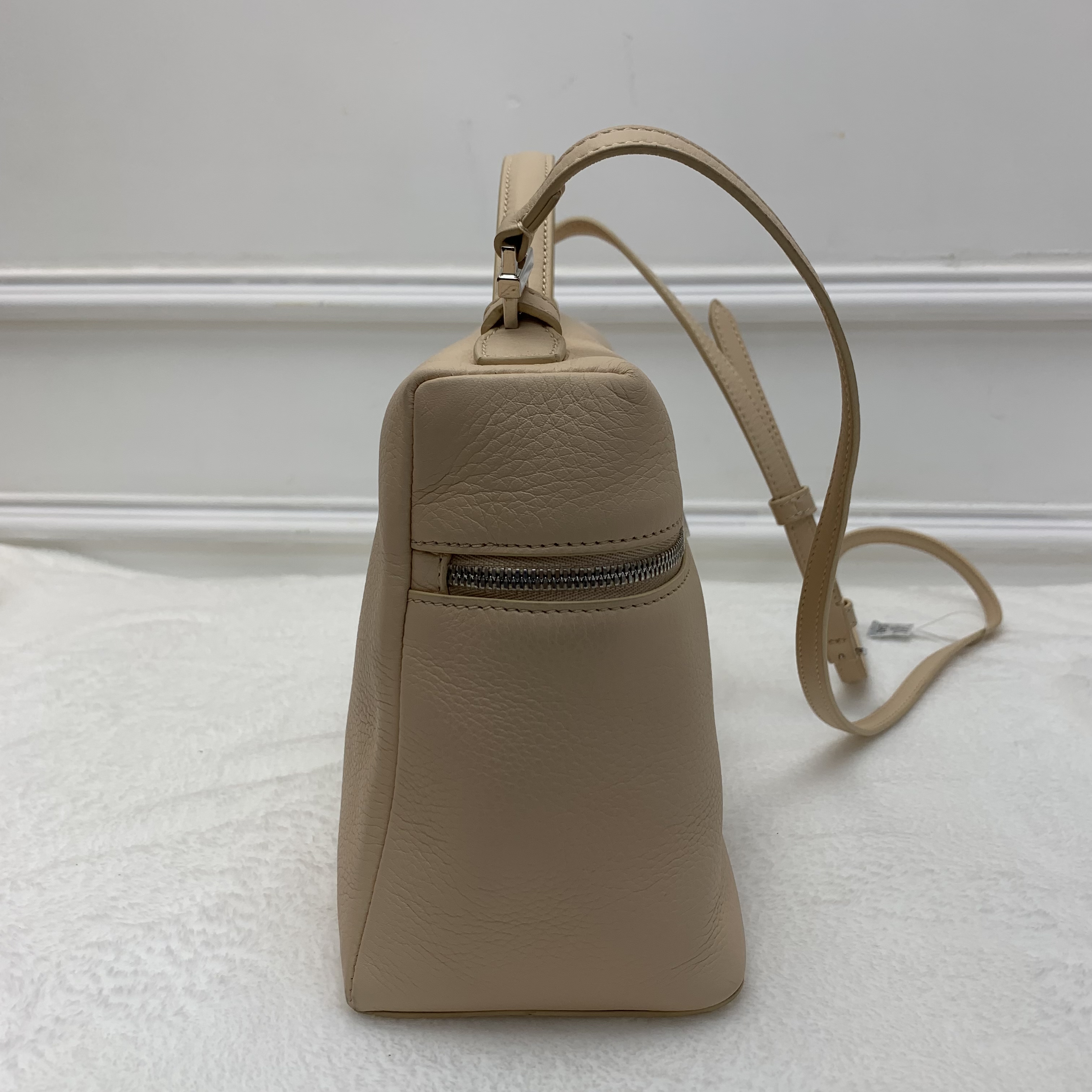 有正單🤍Lora Piana 飯盒包27